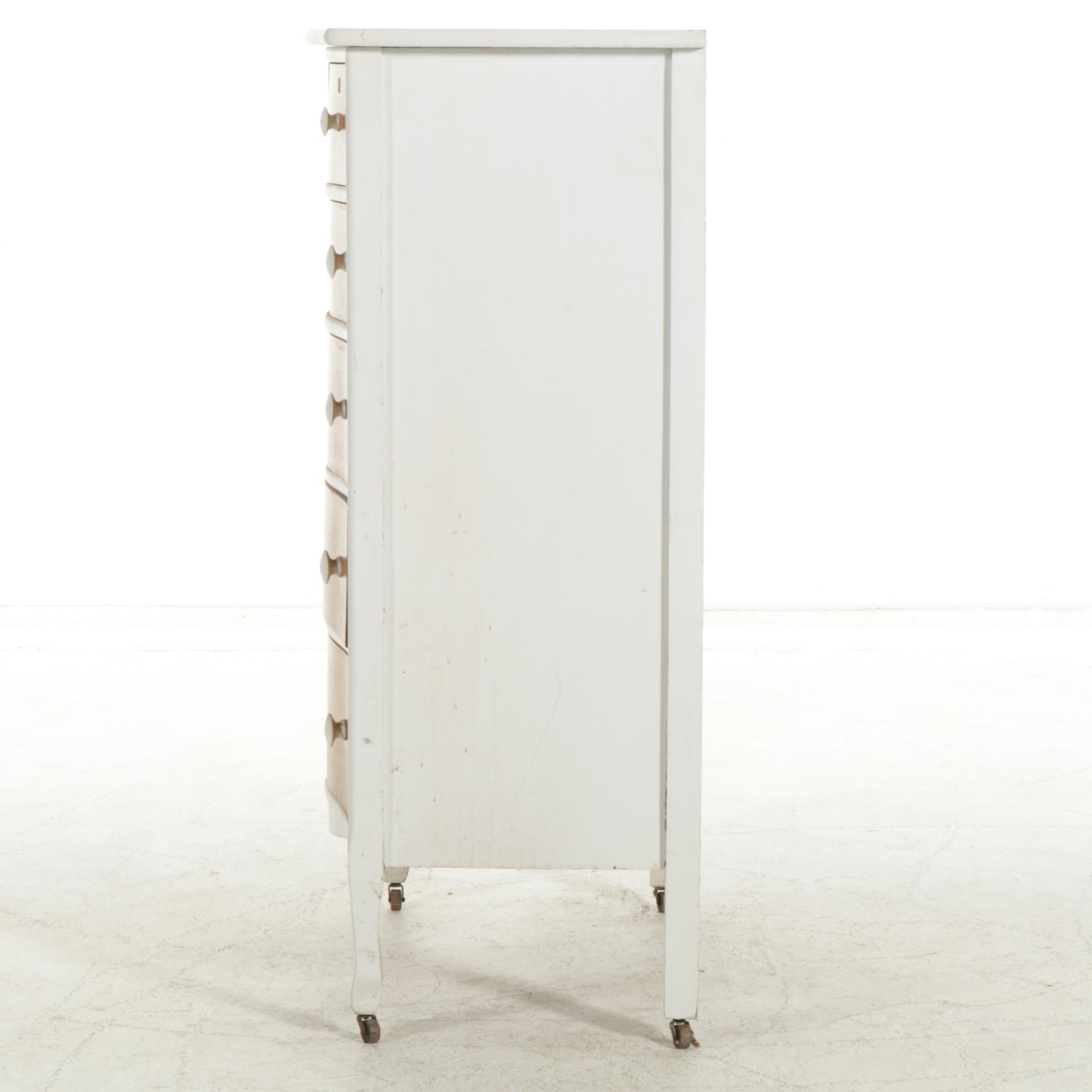 Lebanon Valley Painted Serpentine Front Chest of Drawers, Mid-20th Century