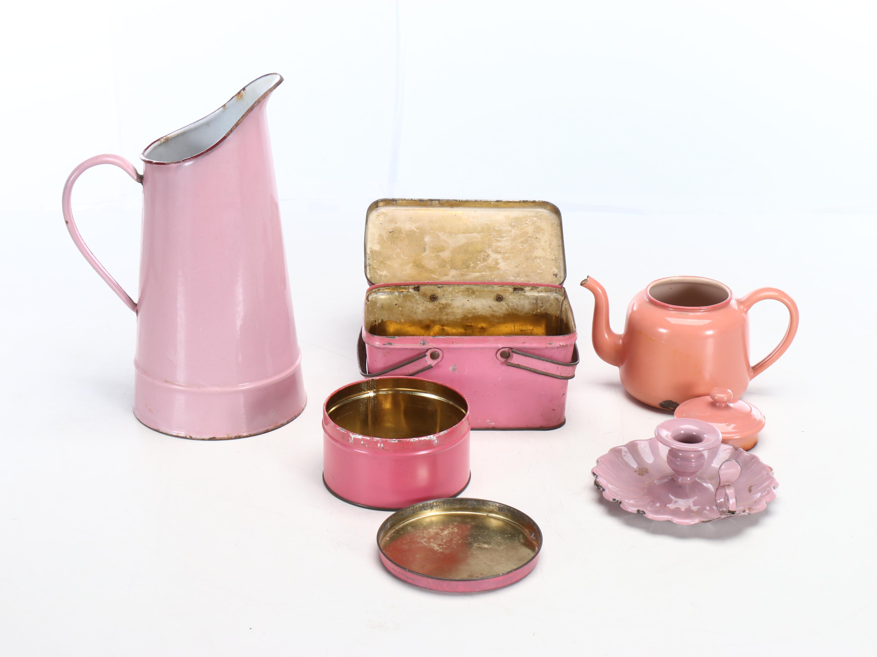 Pink Enameled Lavabo with Tub and Other Decor, Early to Mid-20th Century