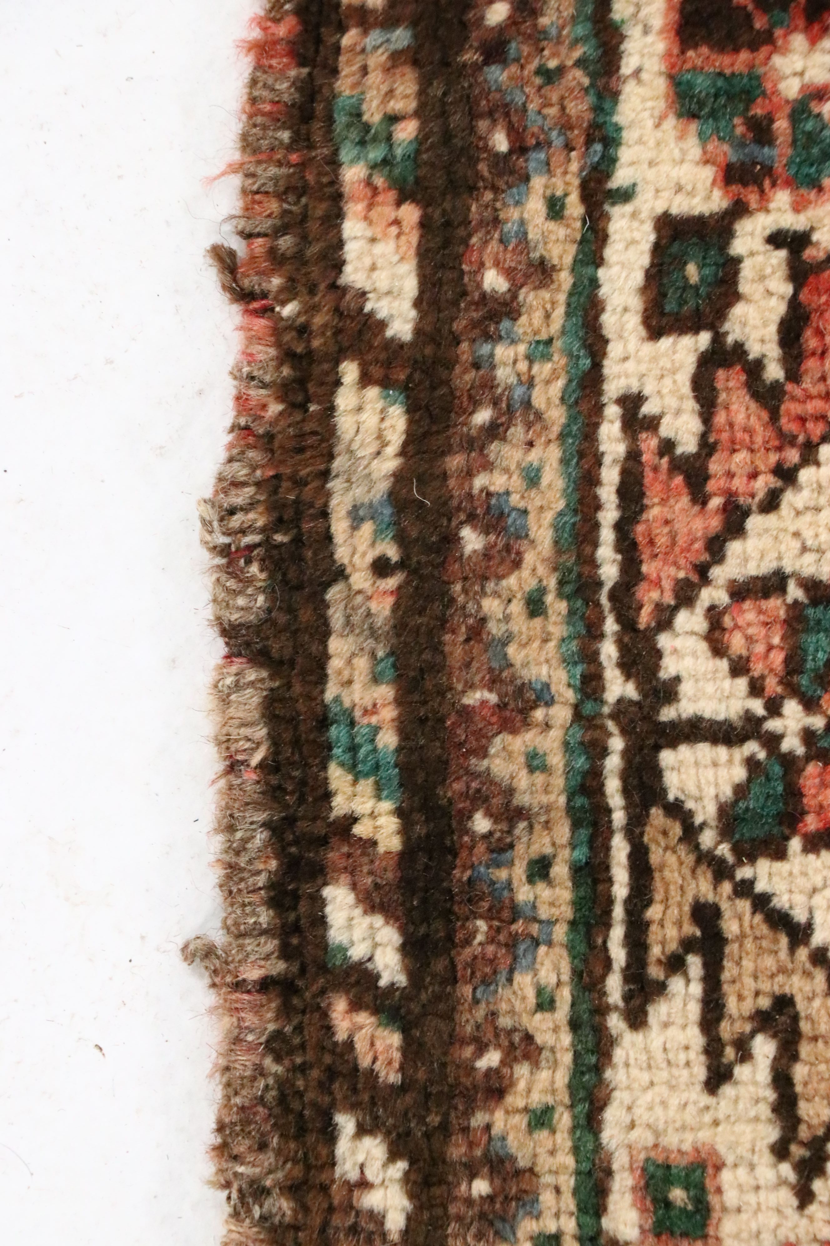 5'6 x 8'5 Hand-Knotted Persian Qashqai Area Rug