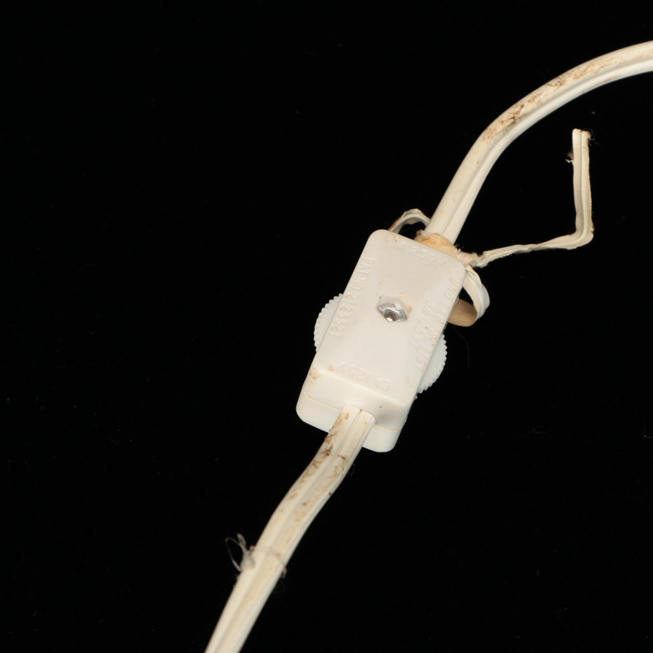 Vetri Murano Style Swirled Glass Egg Accent Lamp, Vintage