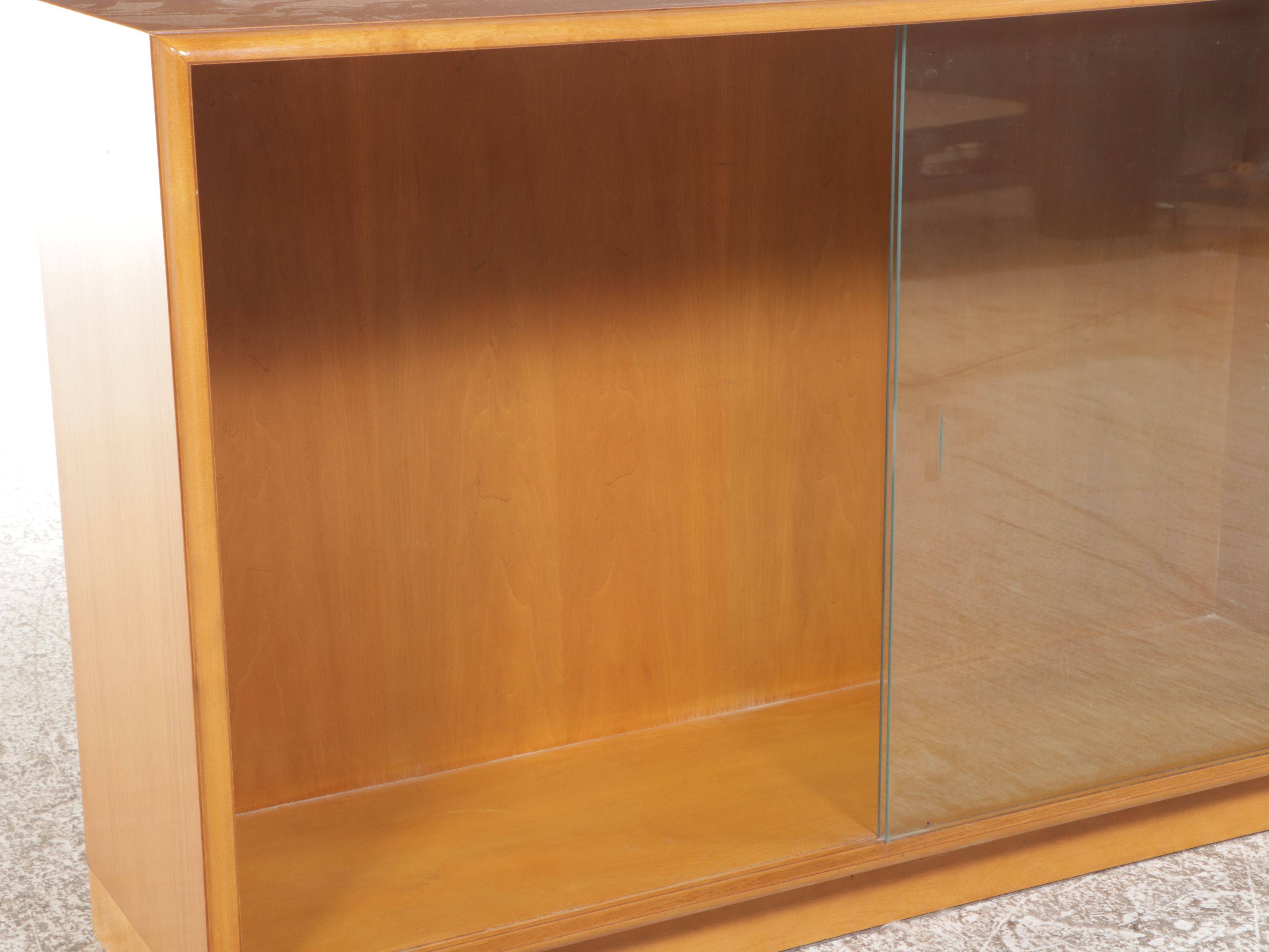 Widdicomb Designed by T. H. Robsjohn-Gibbings MCM China Cabinet