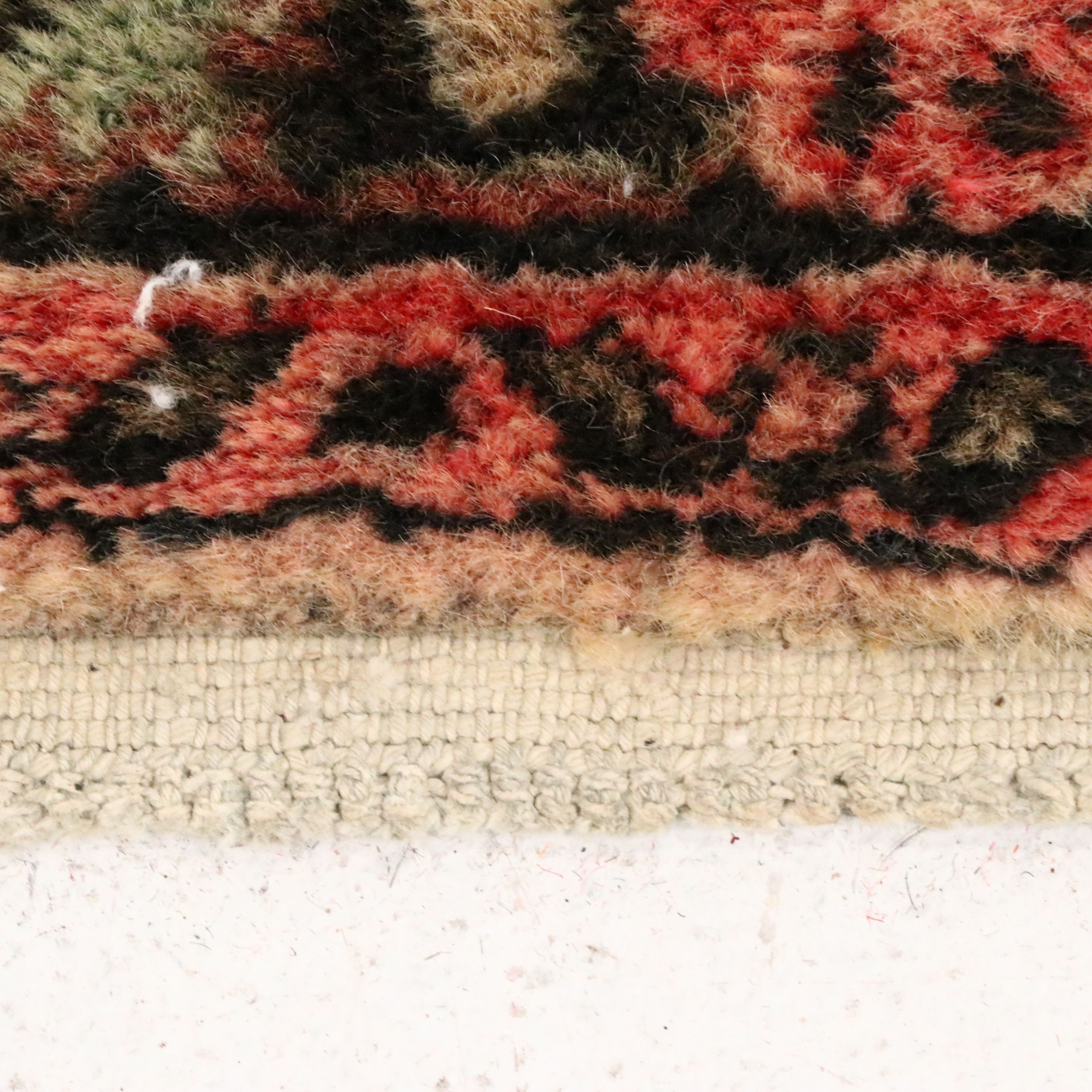 2'8 x 11'8 Hand-Knotted Persian Sarouk Carpet Runner