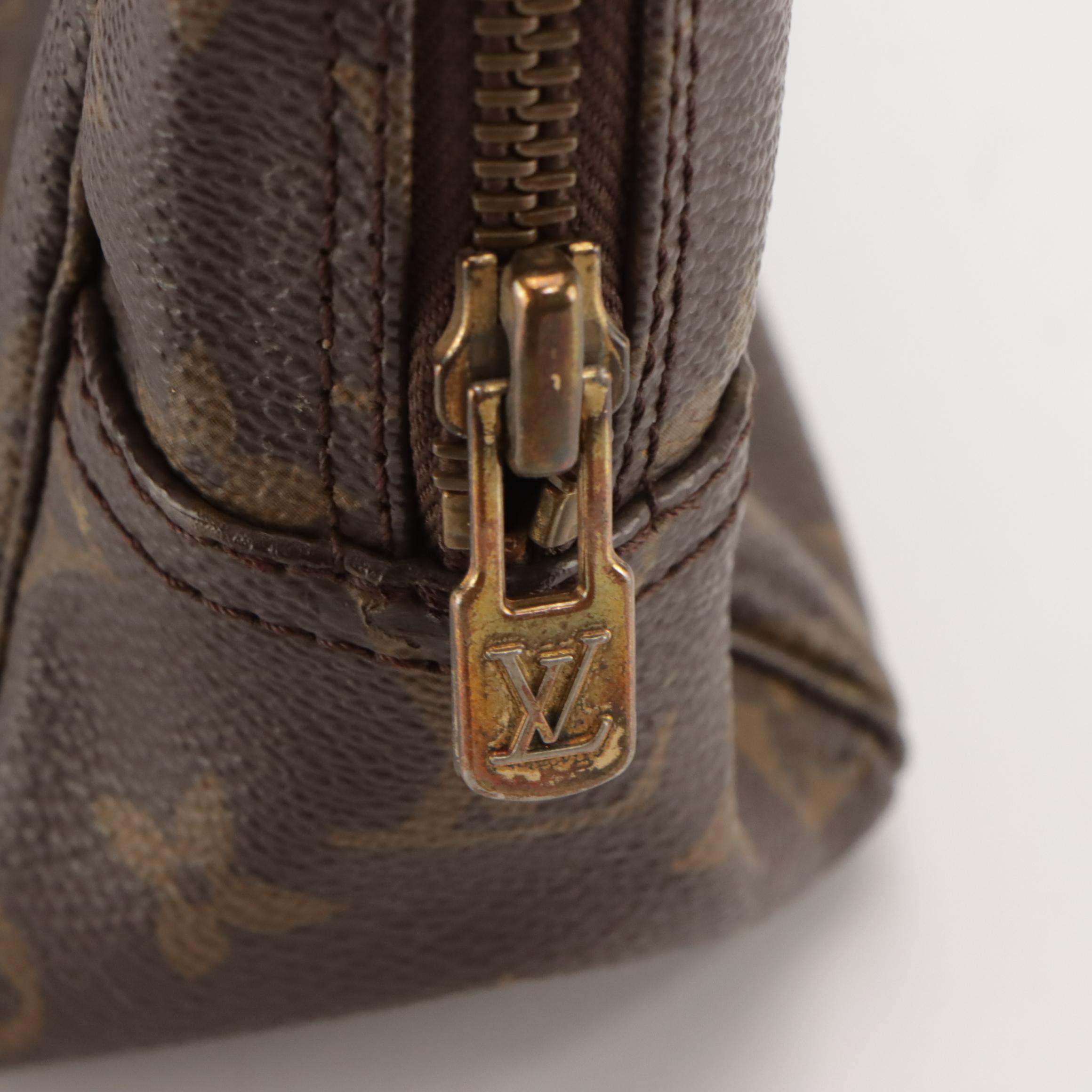 Louis Vuitton Trousse Toilette 28 in Monogram Canvas