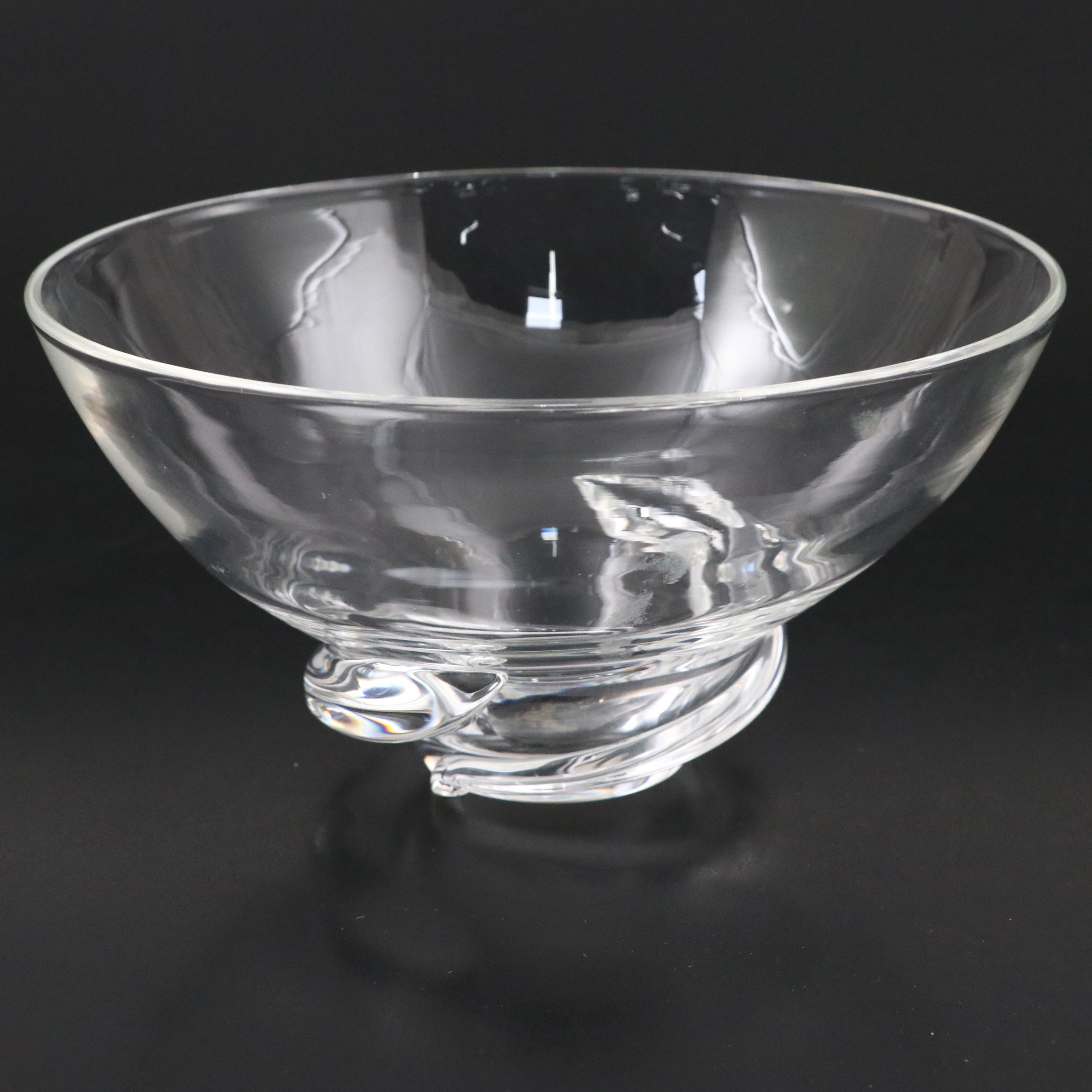 Steuben Art Glass "Swirl" Bowl Designed by Donald Pollard, Mid–Late 20th Century