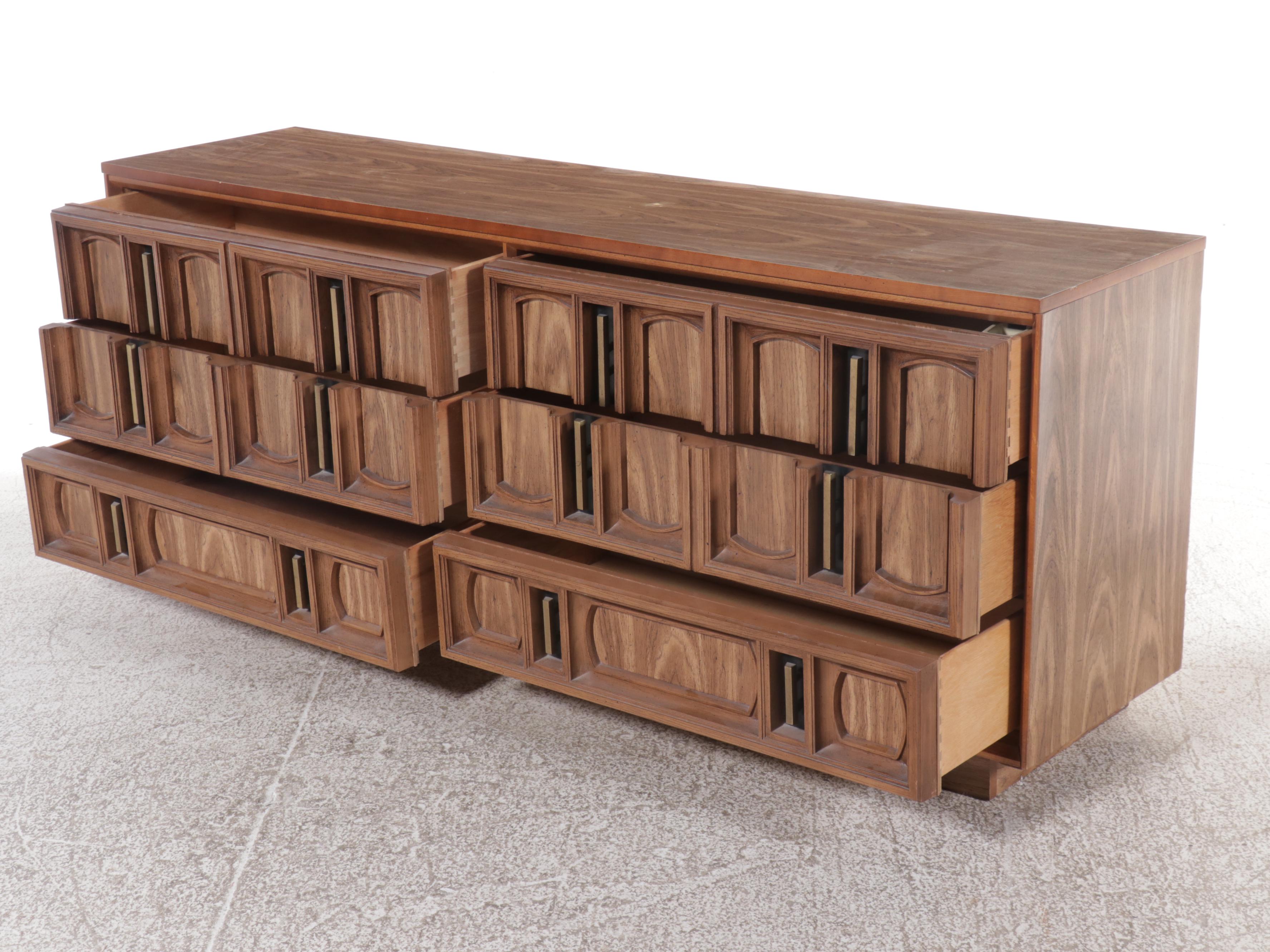 Bassett Furniture "Penthouse Pecan" Dresser with Mirror, Mid to Late 20th C.