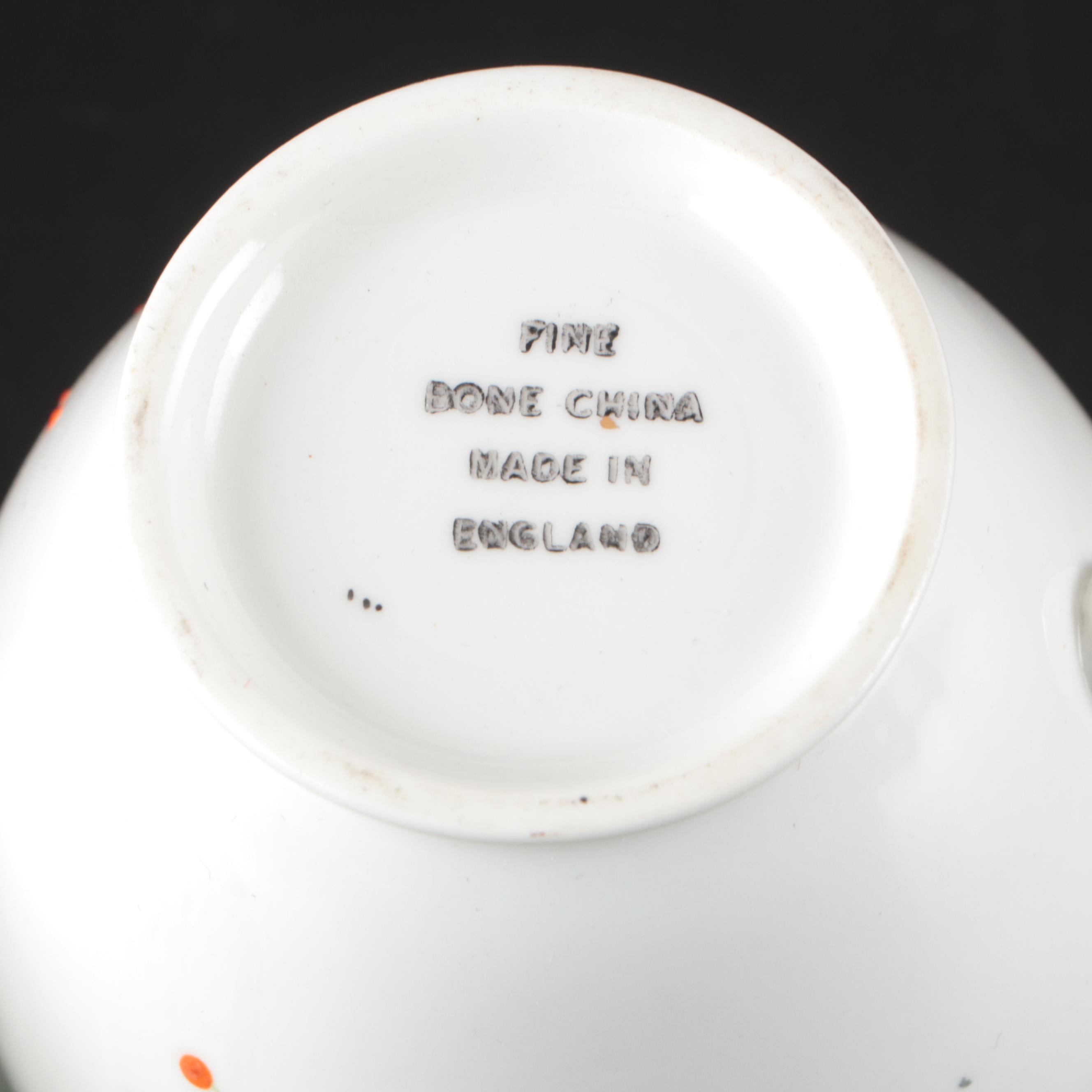 English Green Leaves with Red Berries Bone China Dinnerware