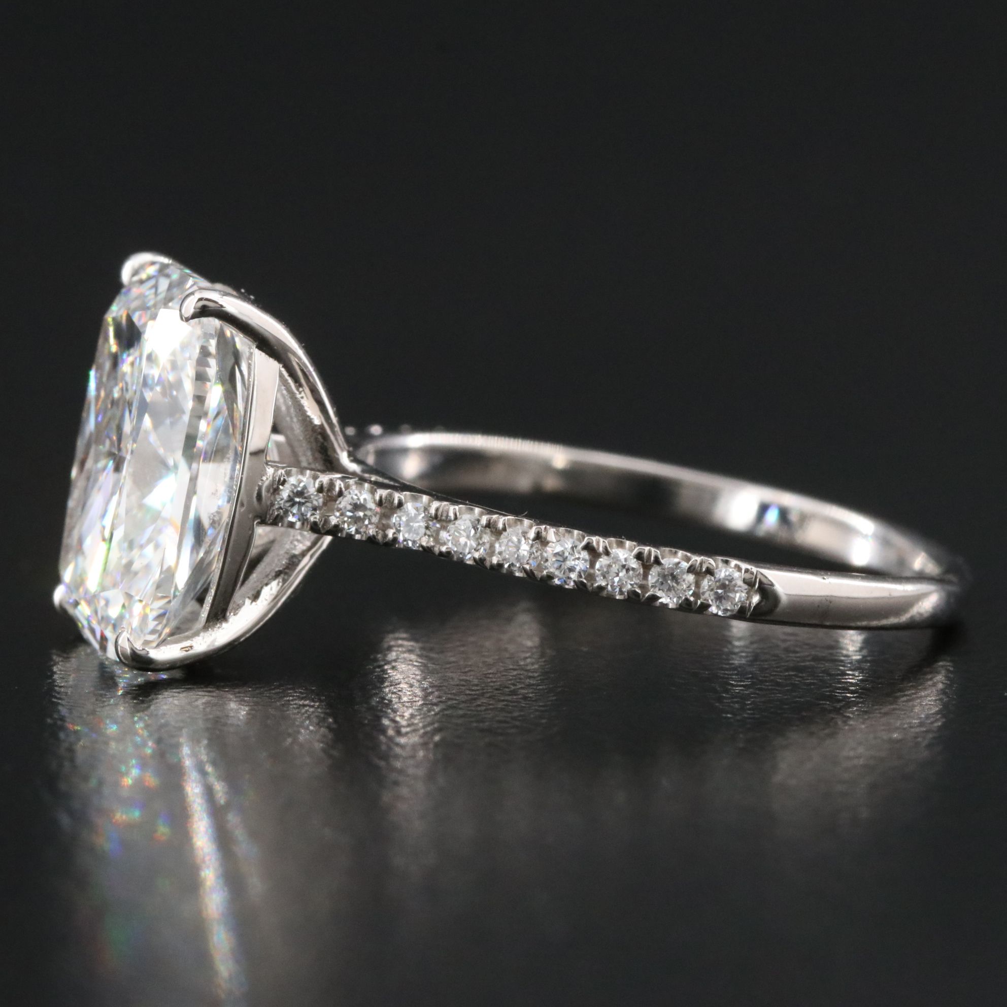 18K 5.19 CTW Lab Grown Diamond Ring with IGI Report