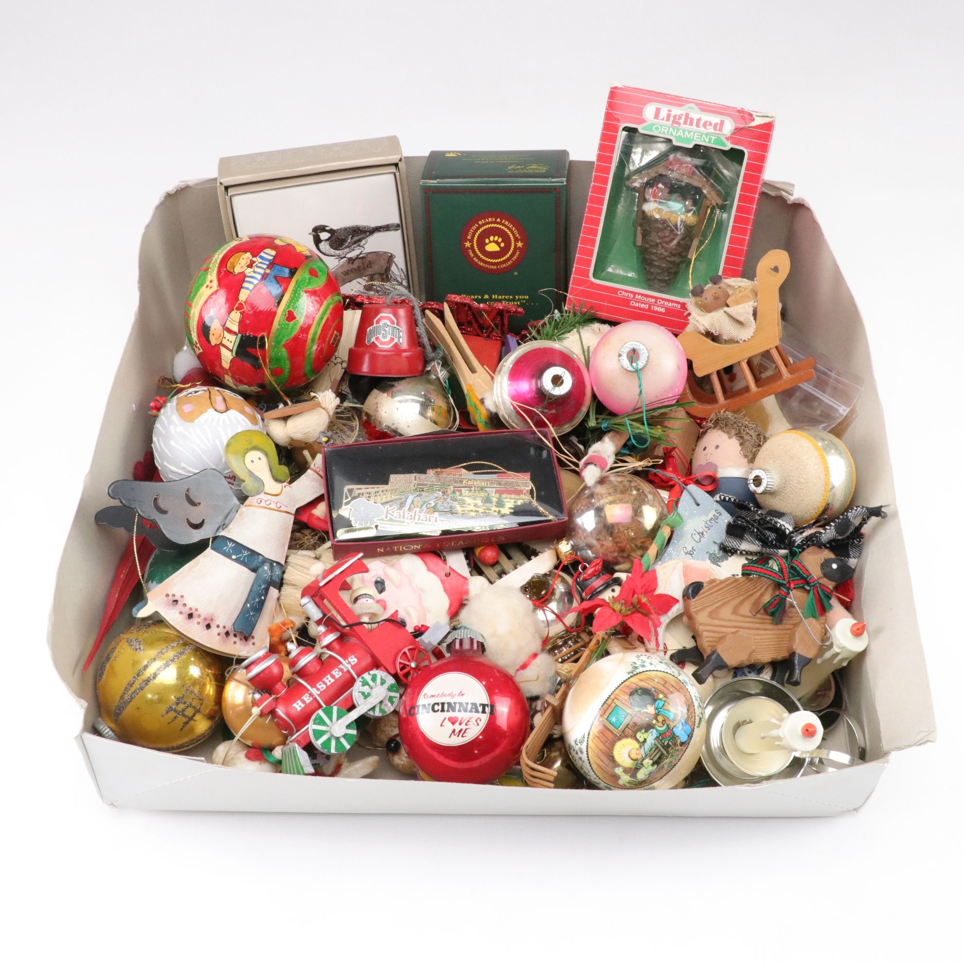 Boyds Bears & Friends with Hallmark "Holiday Magic" and More Christmas Ornaments