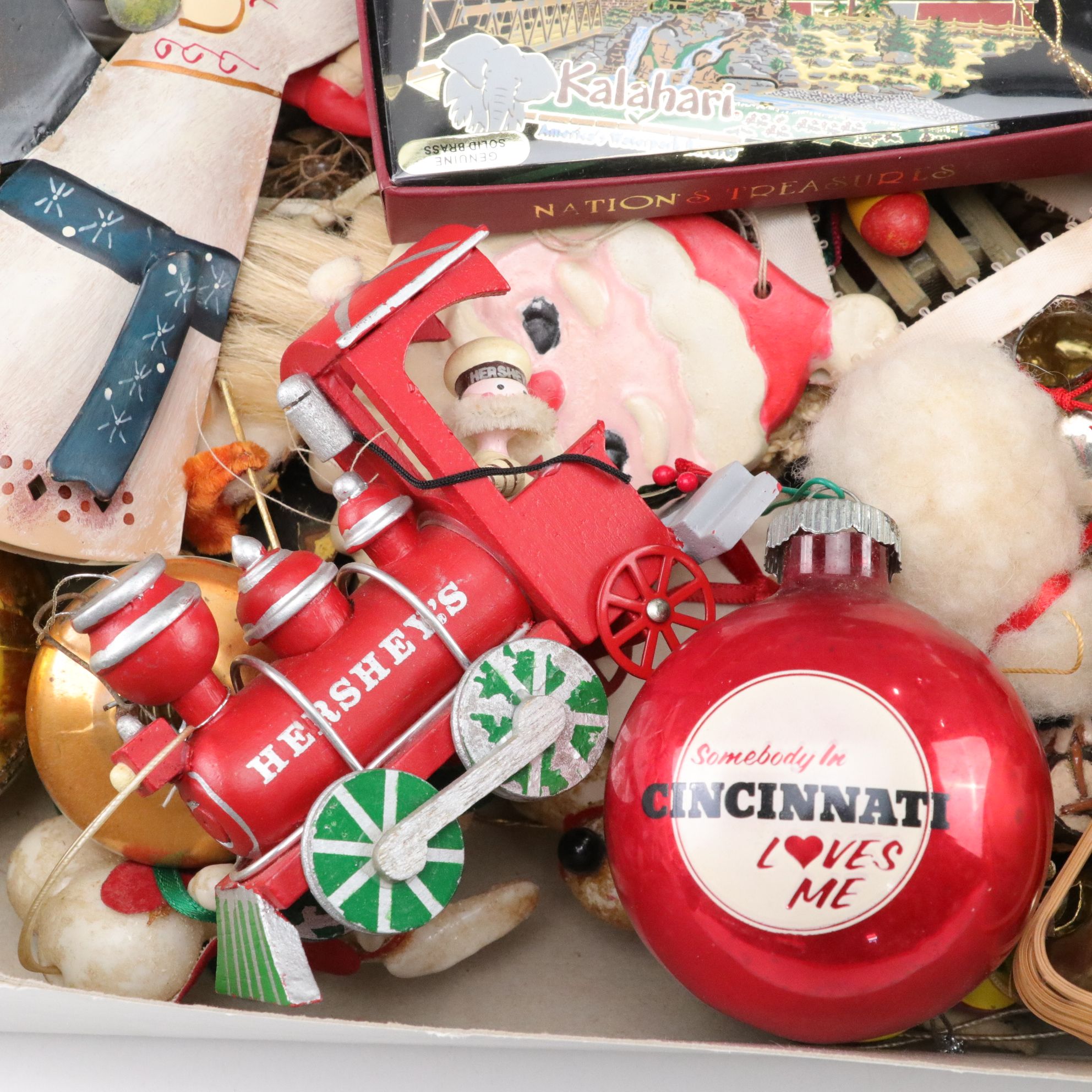 Boyds Bears & Friends with Hallmark "Holiday Magic" and More Christmas Ornaments