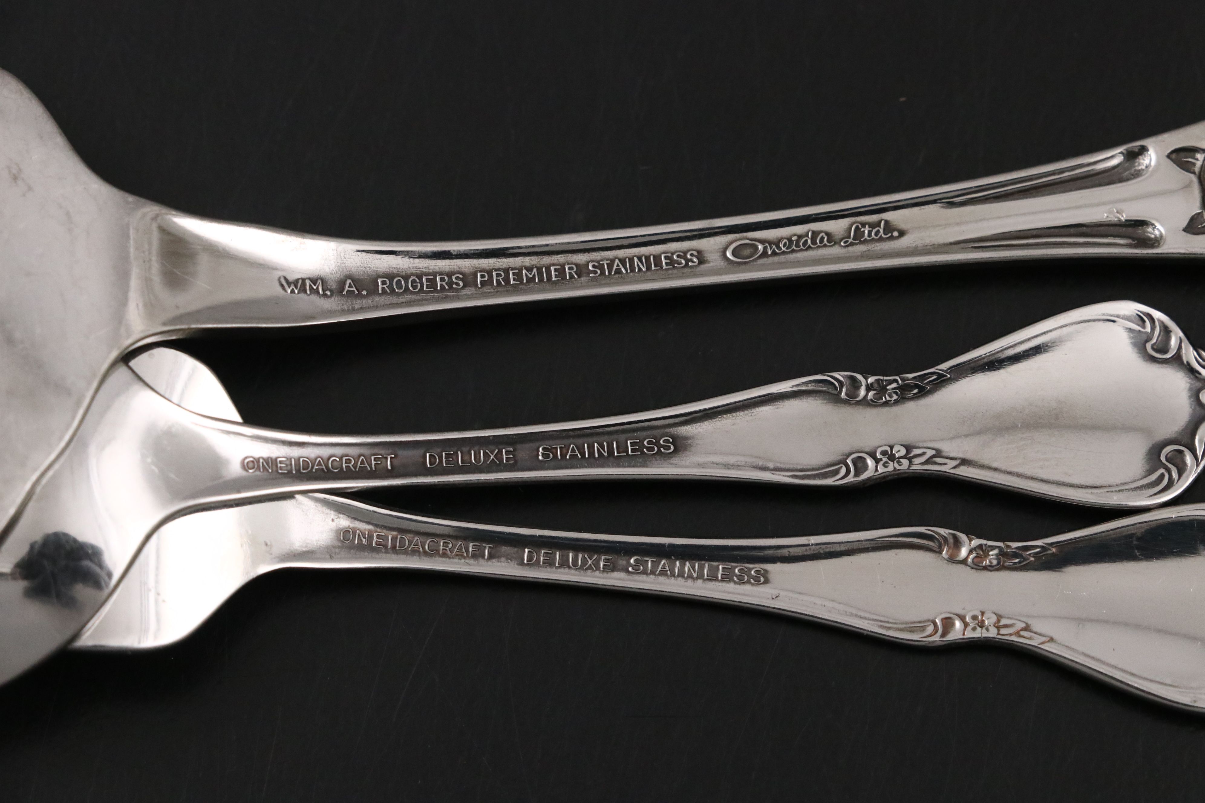 Oneida "Louisiana" Stainless Steel Flatware