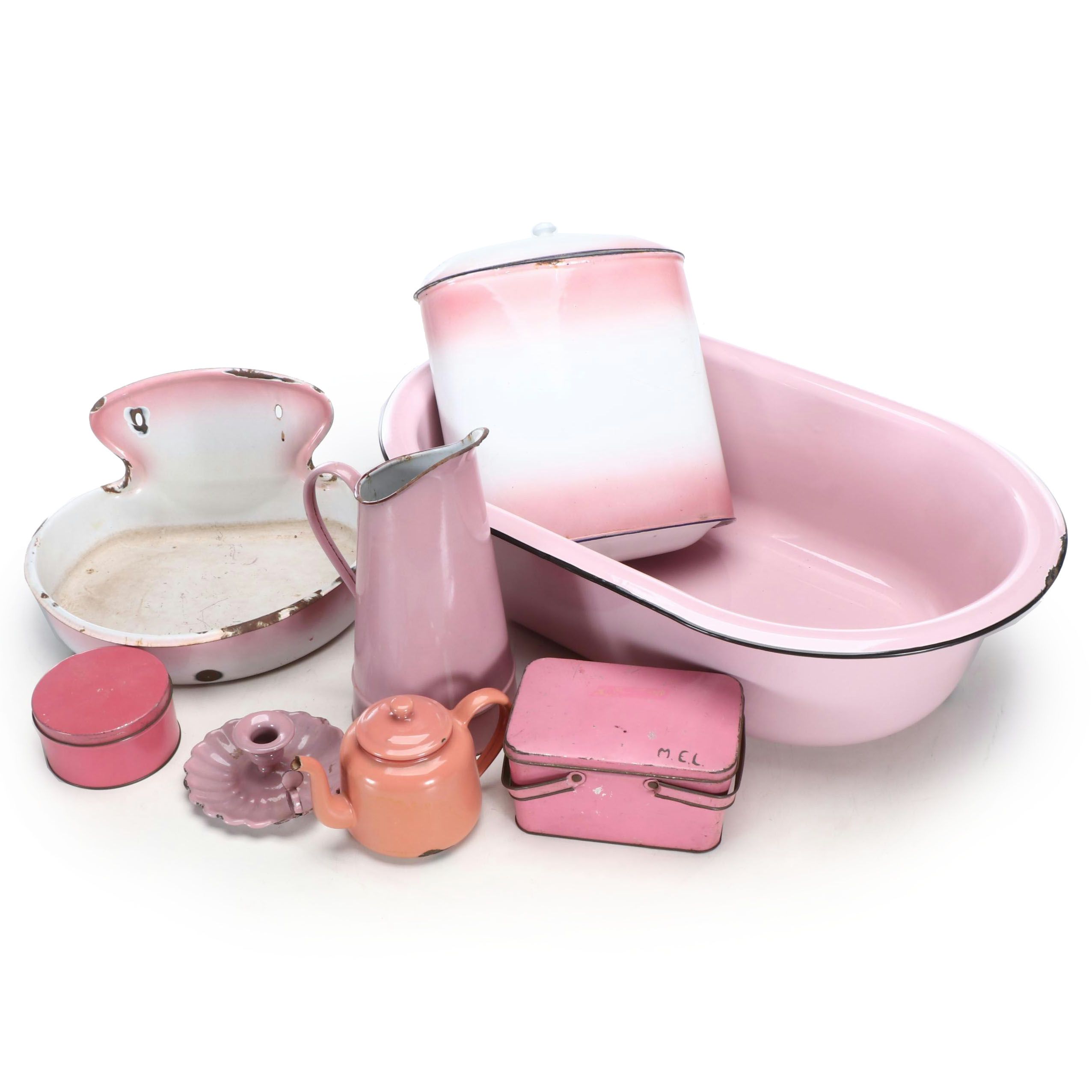Pink Enameled Lavabo with Tub and Other Decor, Early to Mid-20th Century
