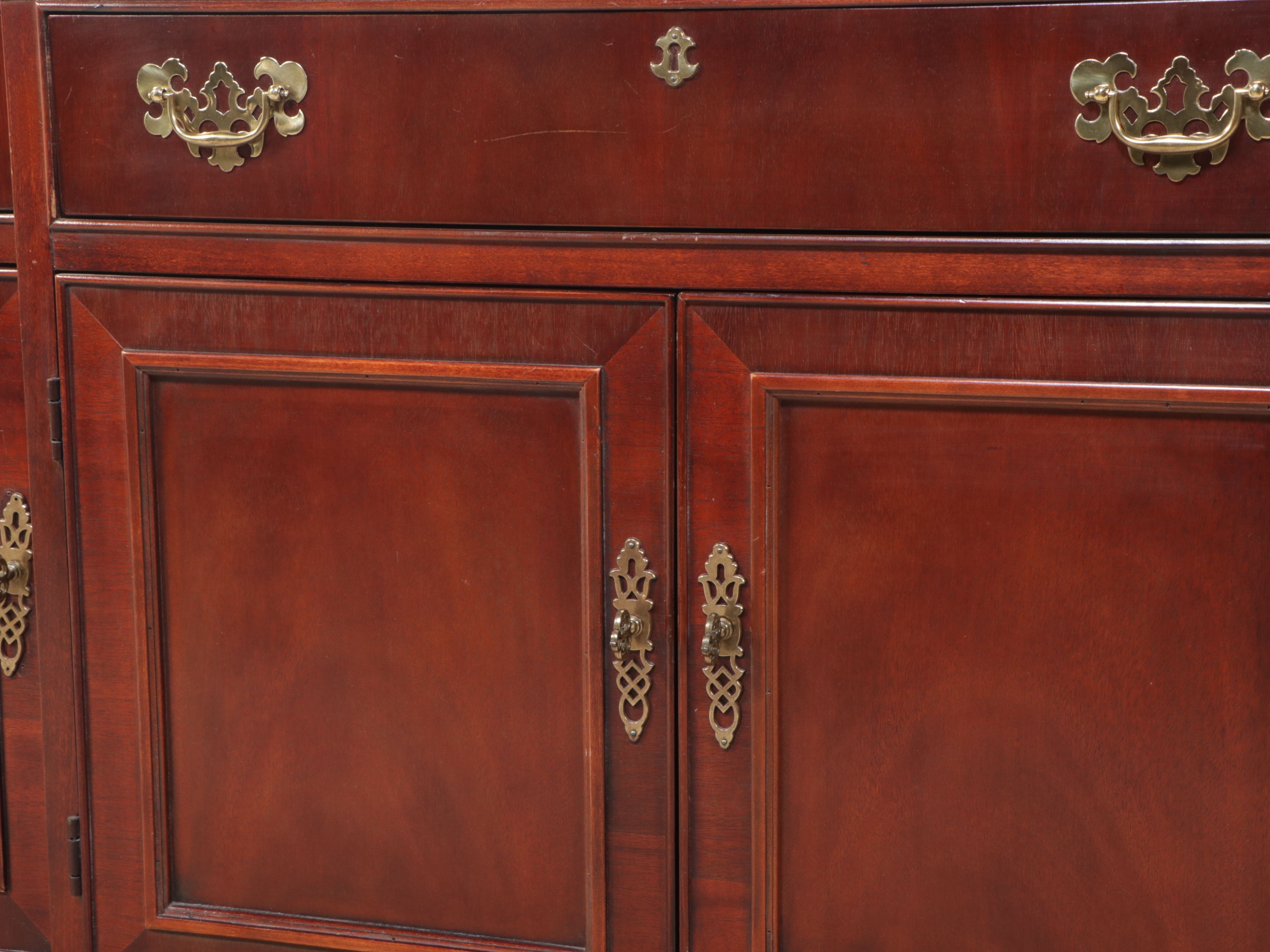Bernhardt Chippendale Style Mahogany China Cabinet