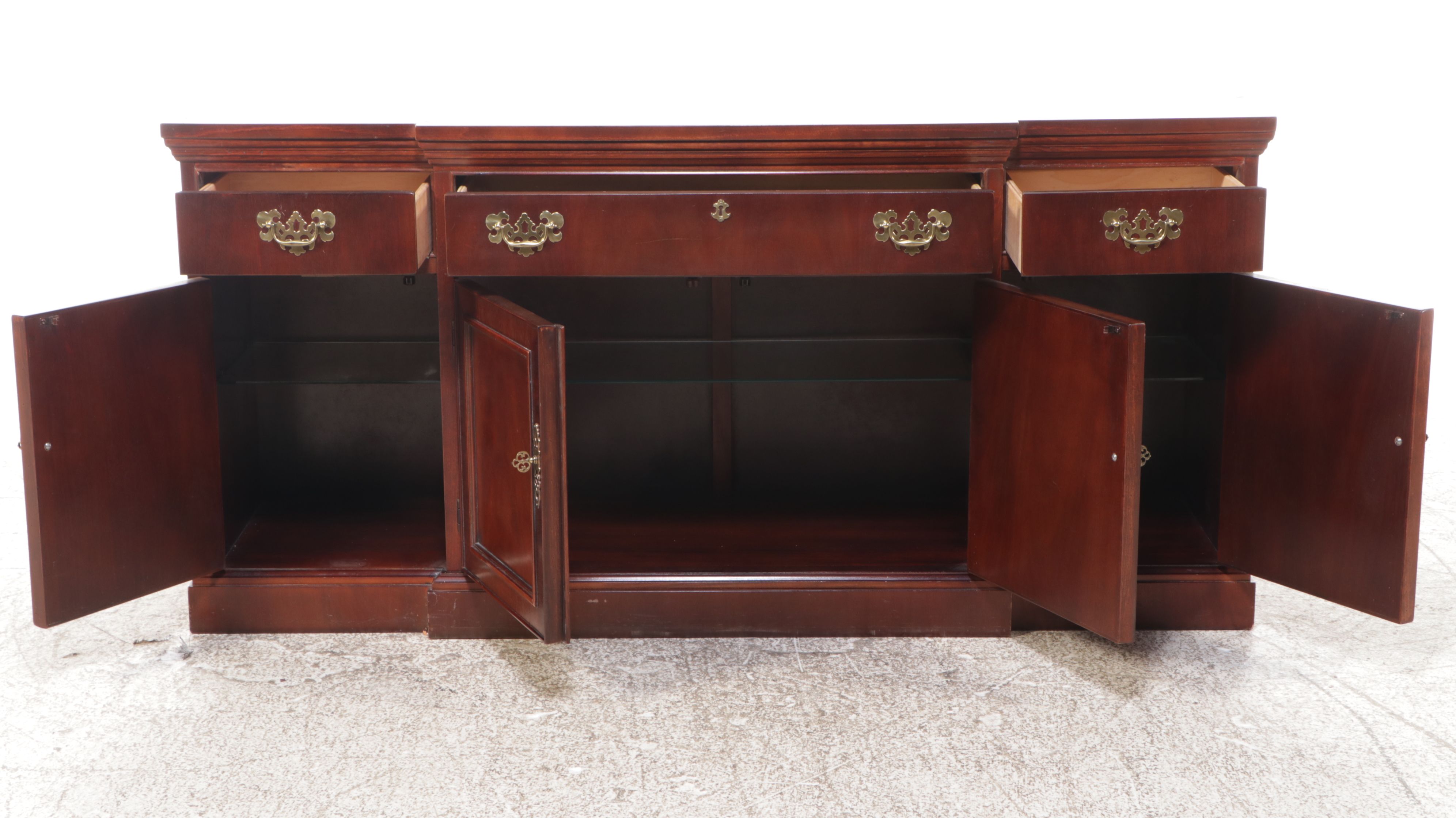 Bernhardt Chippendale Style Mahogany China Cabinet