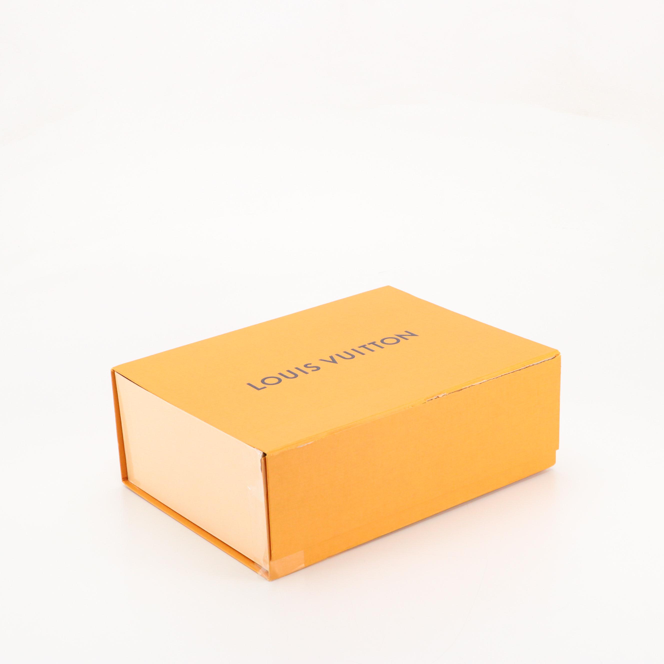 Louis Vuitton Fall in Love Sac Coeur Crossbody in Shimmery Pink Monogram Leather