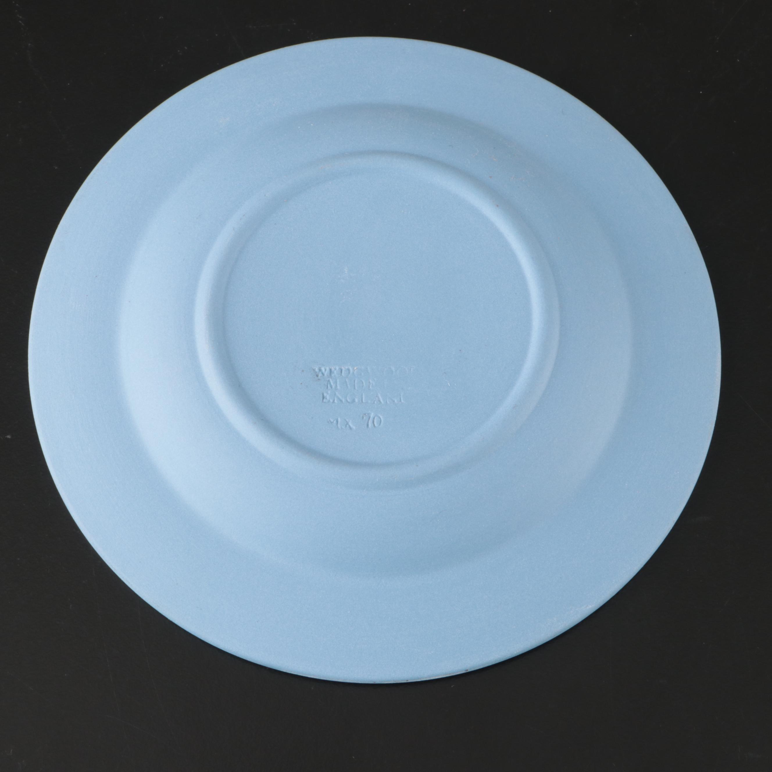 Wedgwood "Charter Member" Stoneware Plate and "Windsor" Porcelain Gravy Boat