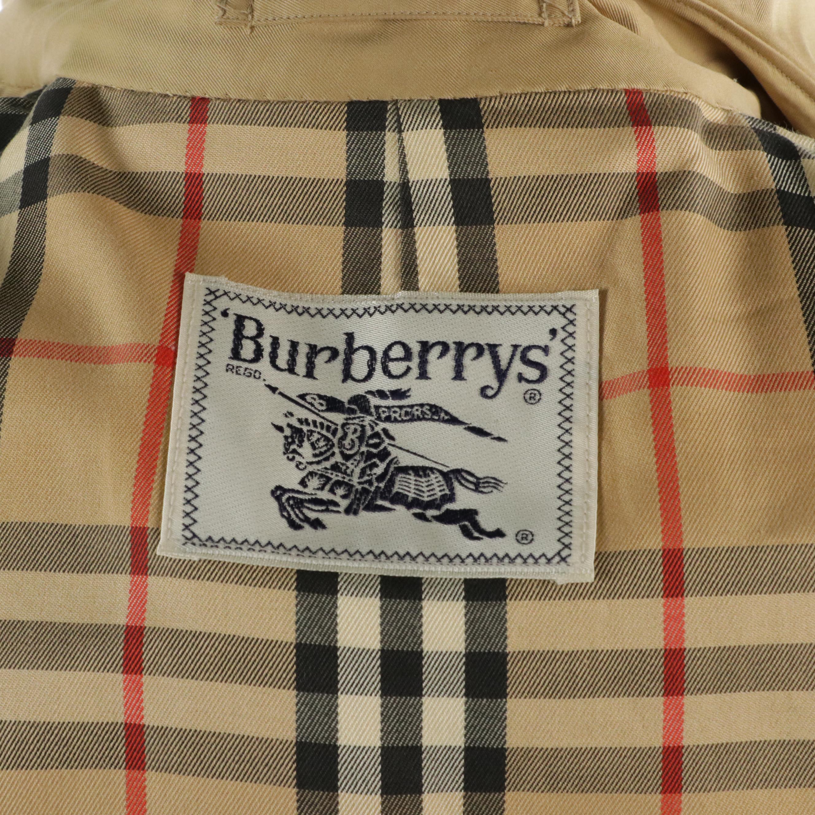 Burberrys Double-Breasted Cotton Trenchcoat with Check Lining