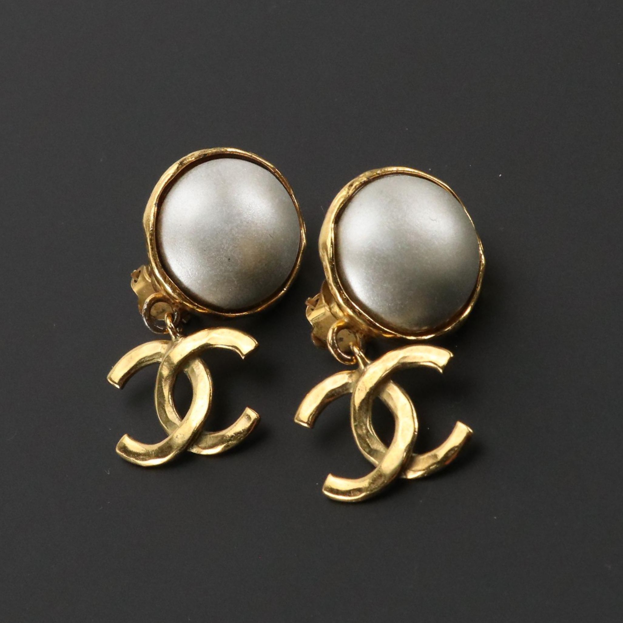 Chanel Round and Hammered CC Clip Earrings
