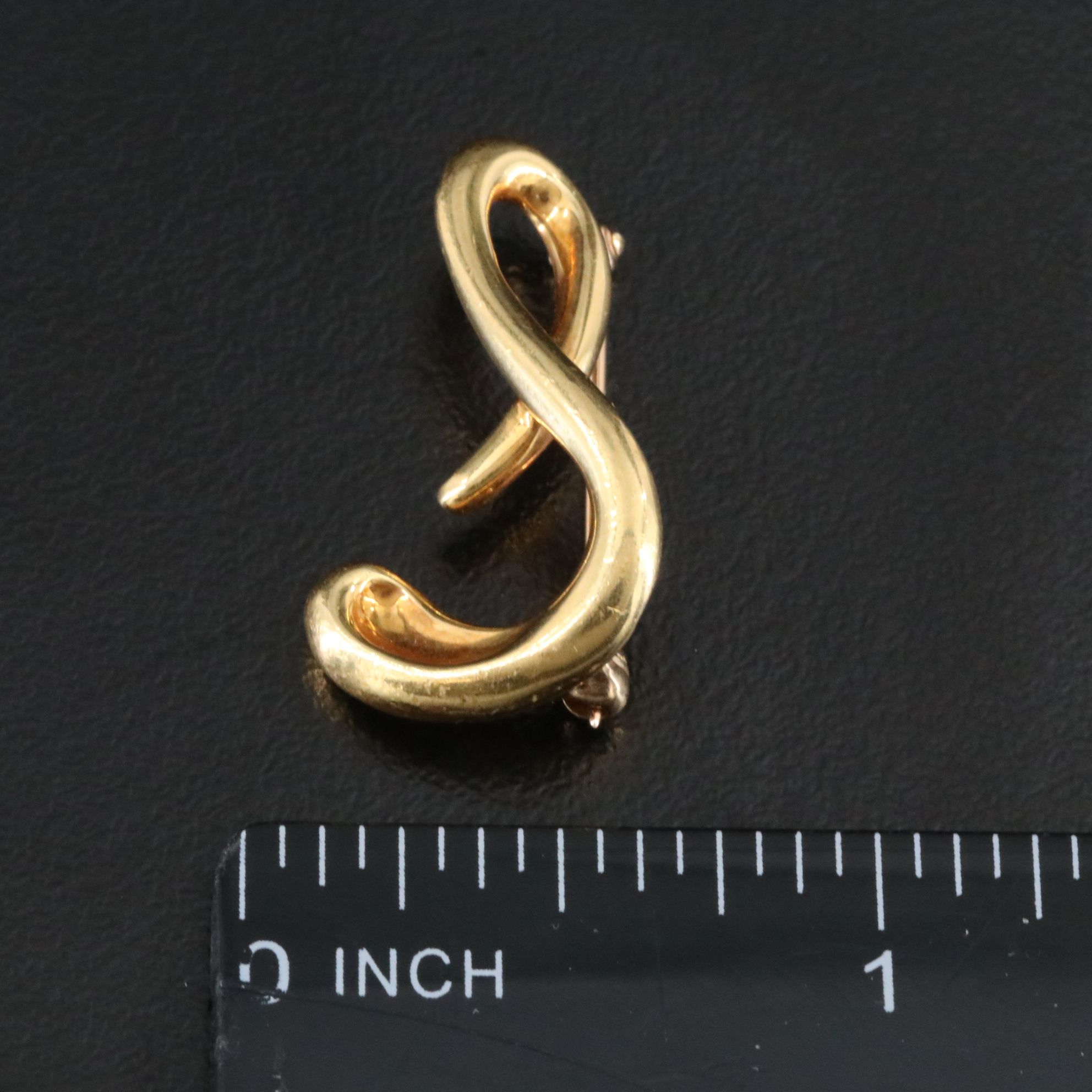 Elsa Peretti for Tiffany & Co. Alphabet Letters 18K Initial S Brooch