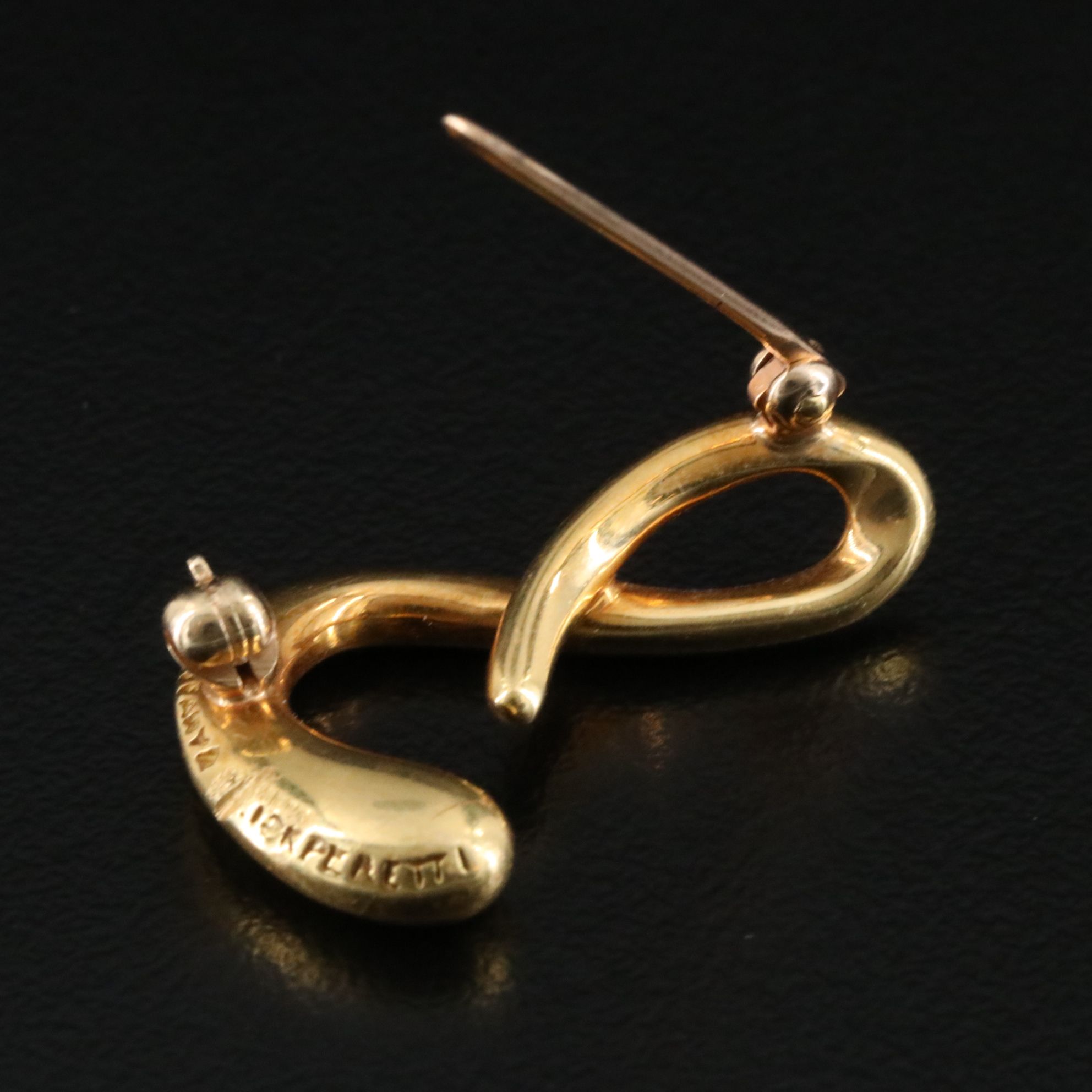 Elsa Peretti for Tiffany & Co. Alphabet Letters 18K Initial S Brooch