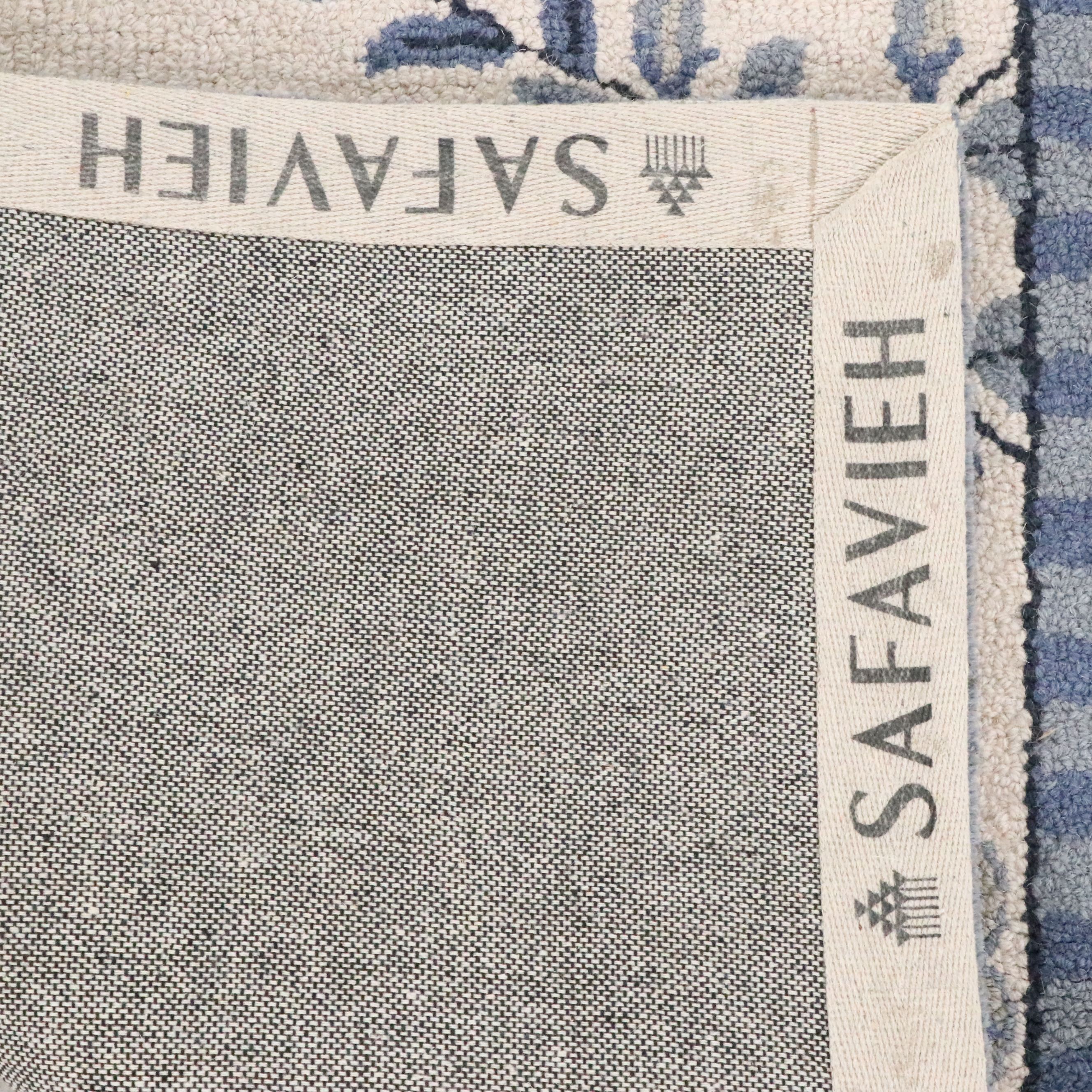 2'7 x 4' Hand-Tufted Safavieh "Chelsea" Accent Rug