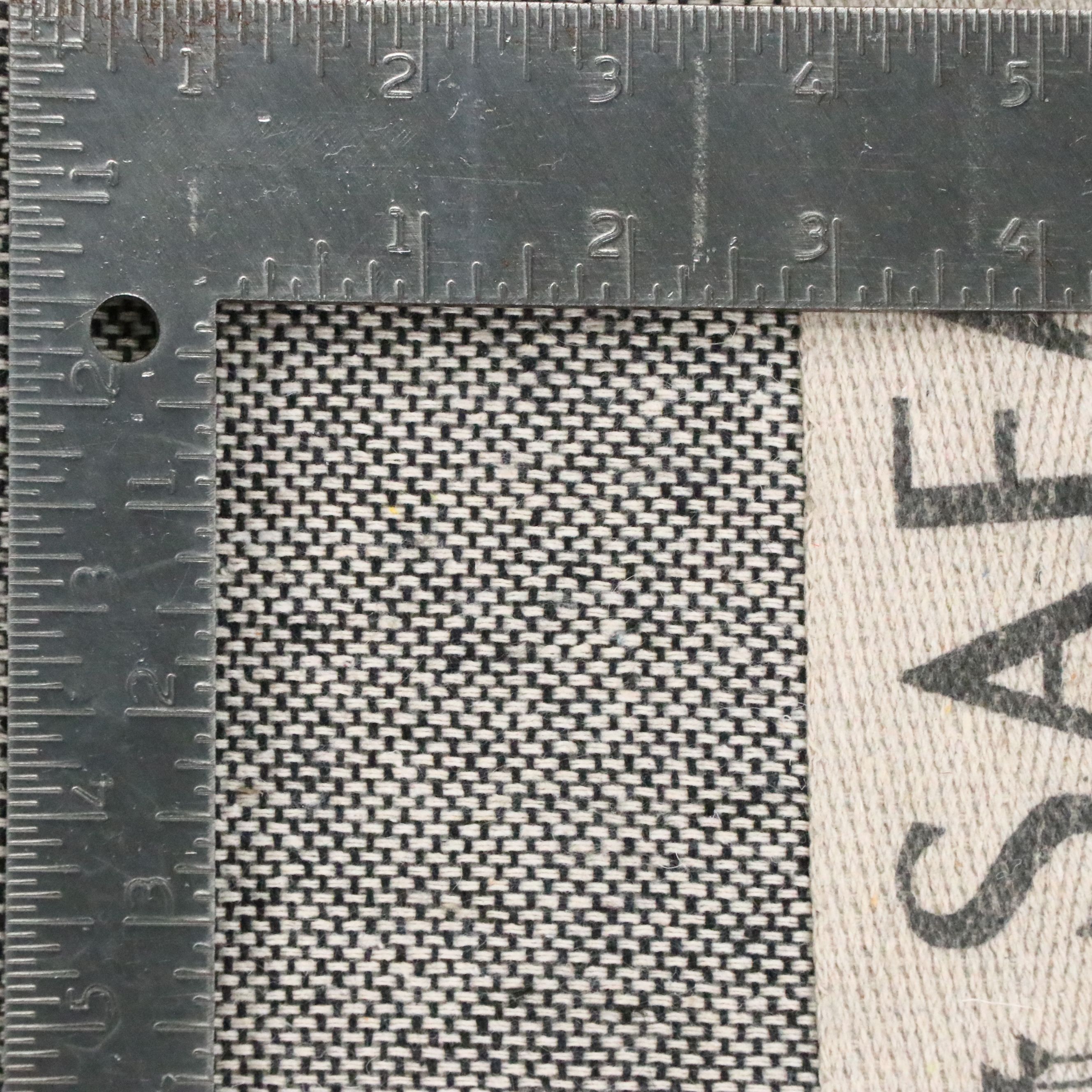 2'7 x 4' Hand-Tufted Safavieh "Chelsea" Accent Rug