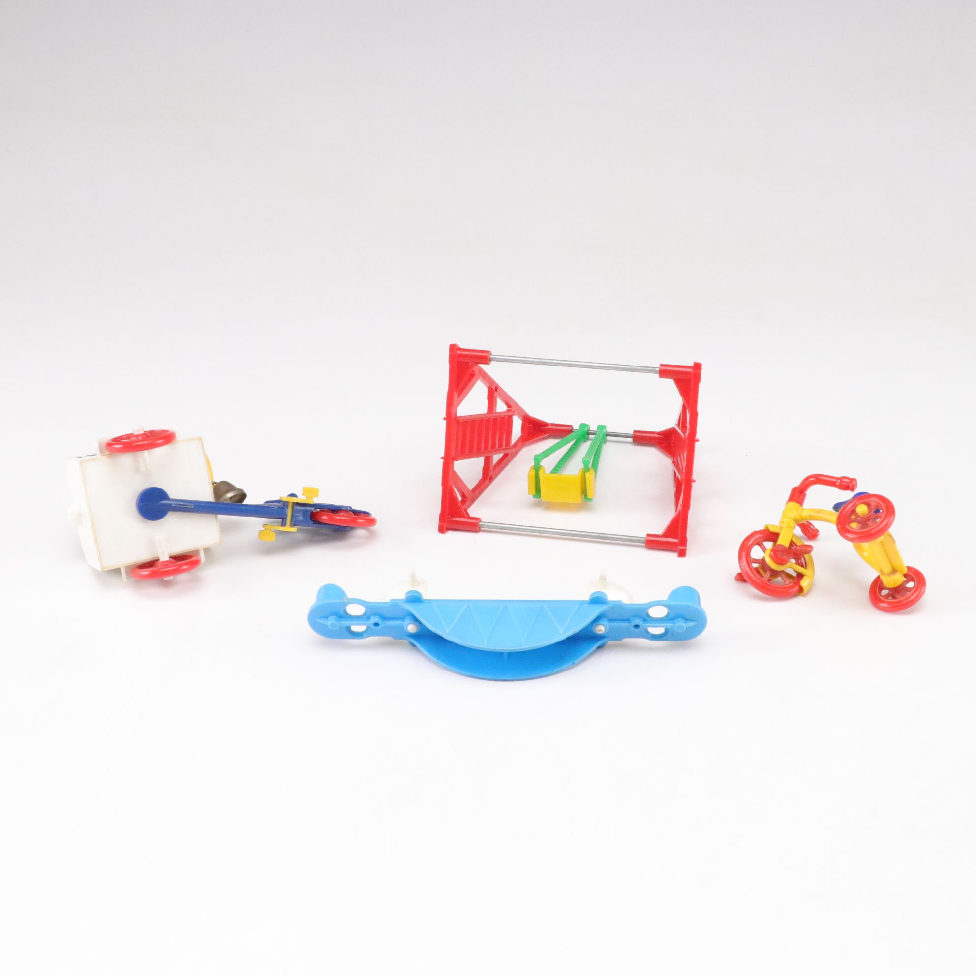 "Right On" and "Blockhead!" Puzzle Games with Doll House Furniture & More Games