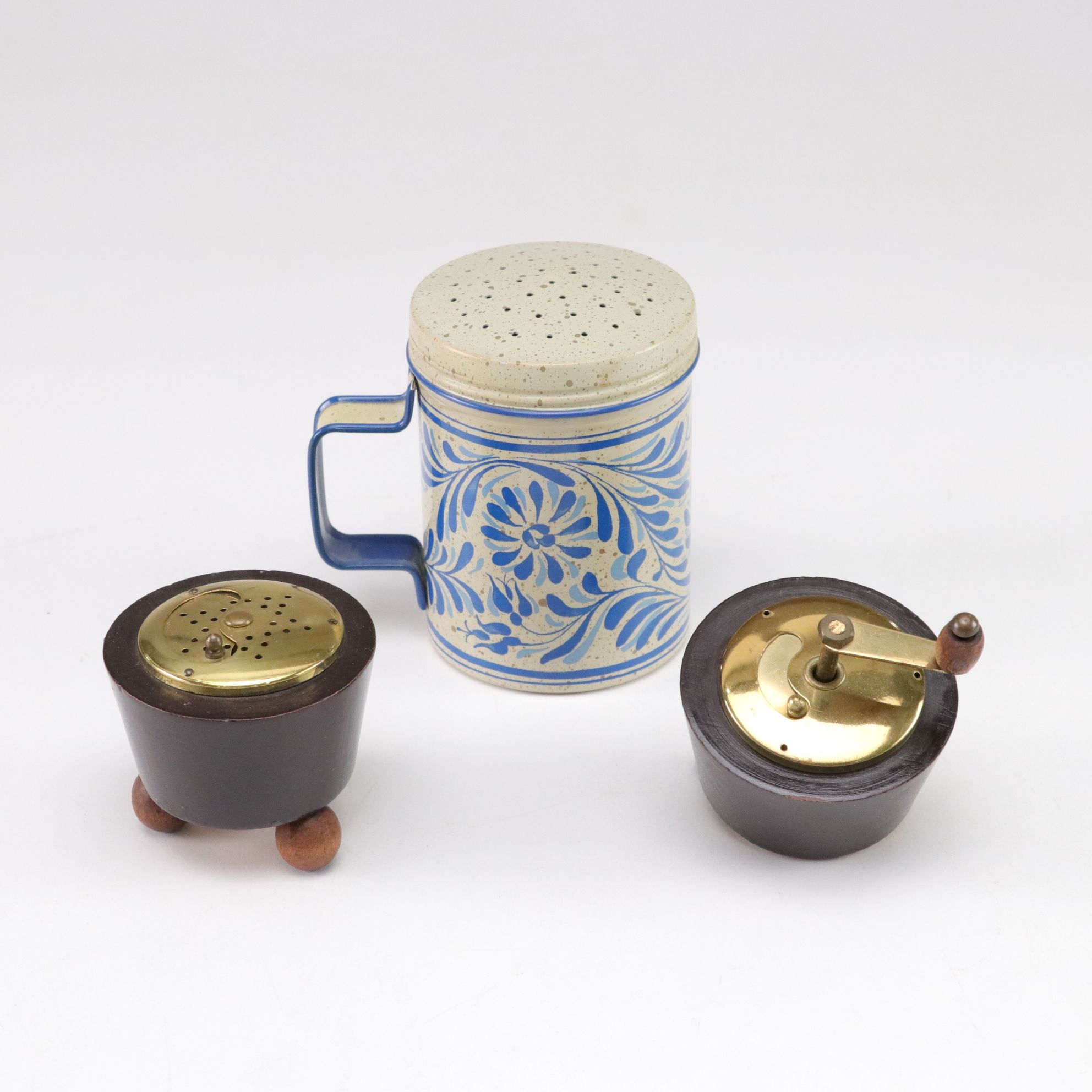 Bride & Groom Kissing Shakers with Southern Belle, Cut Crystal & More Shakers