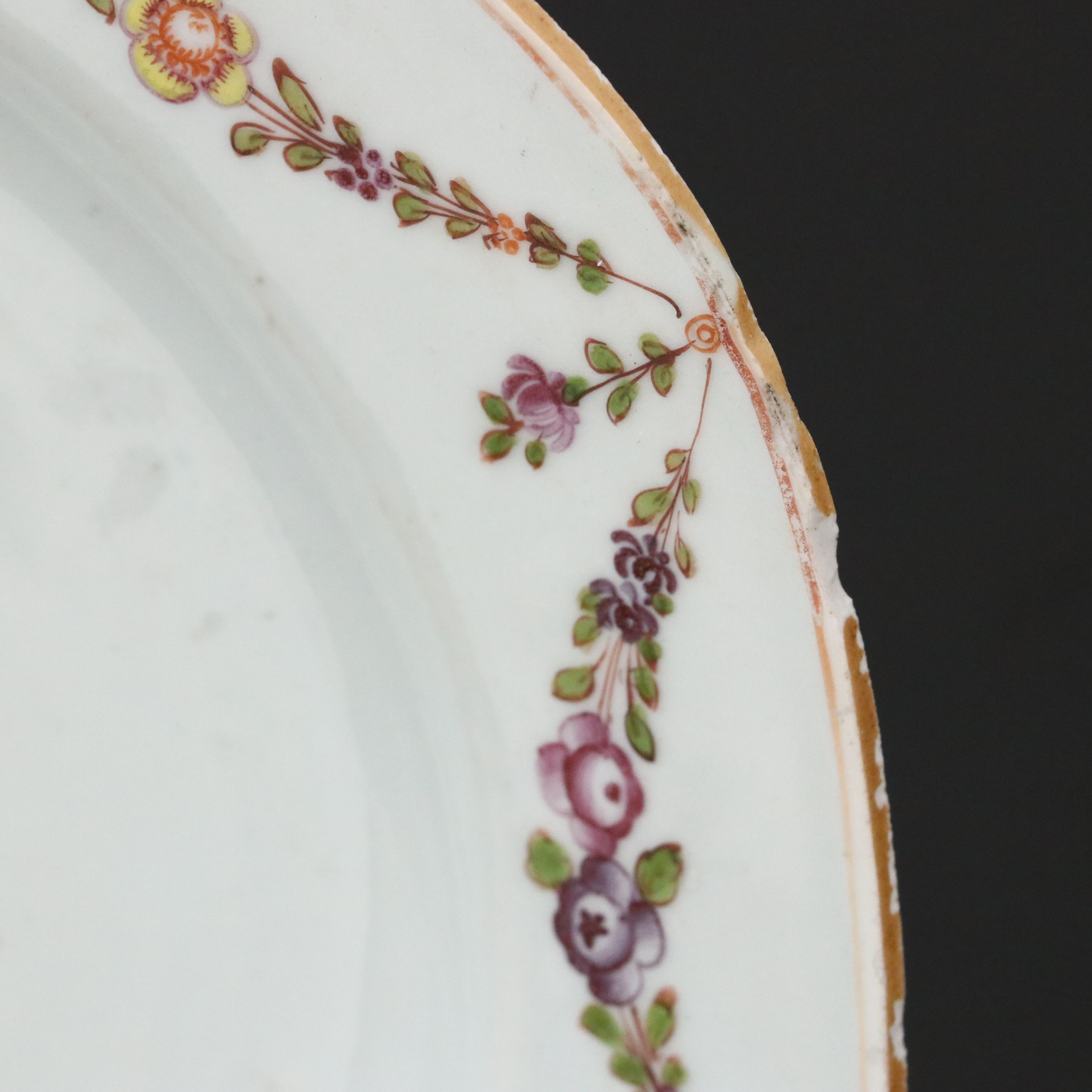 Antique Chinese Export Qianlong Period Porcelain Plate and Armorial Teacups