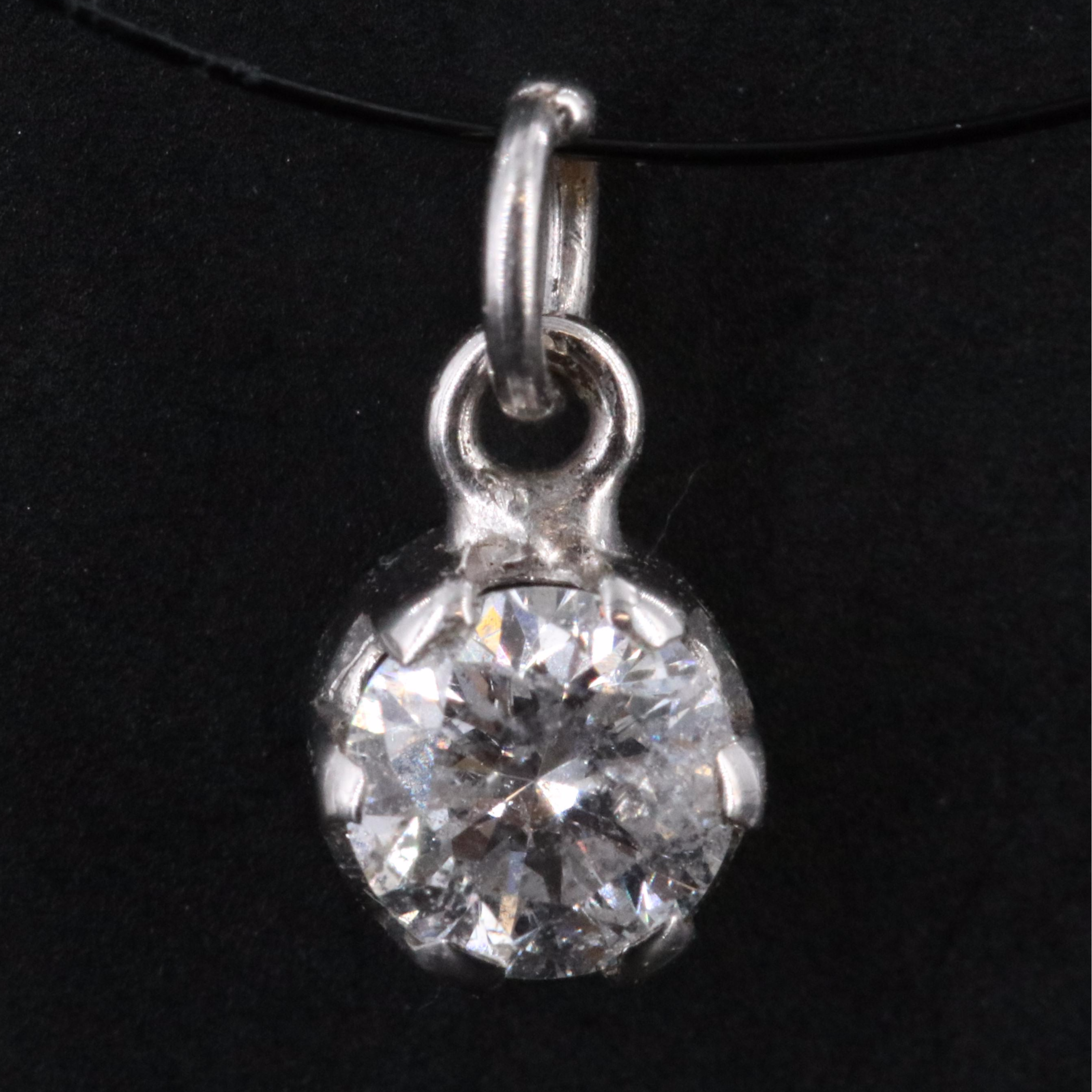 18K 0.22 CT Diamond Solitaire Pendant Necklace
