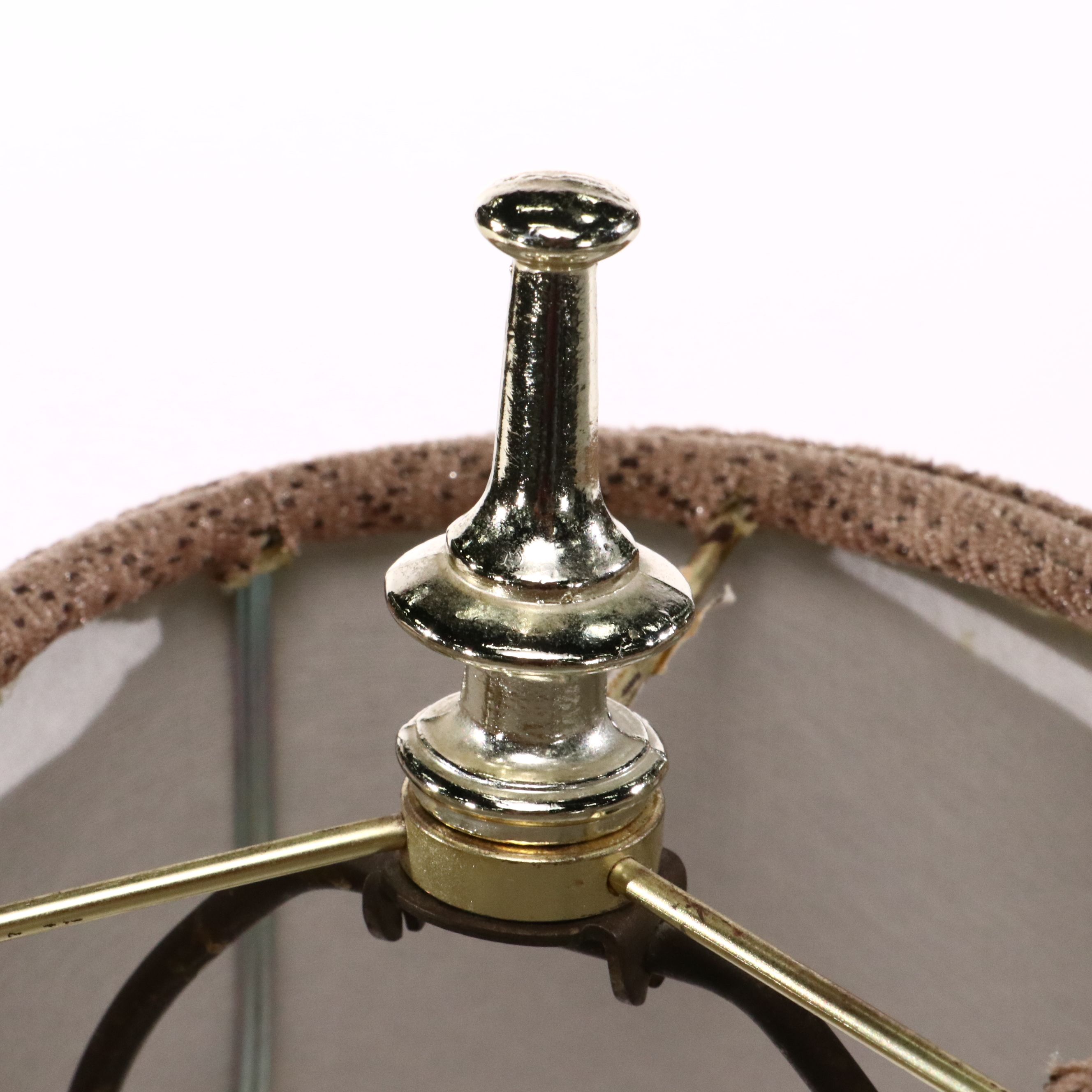 Diamond Quilt Glass Egg Vase with Decorator Shade