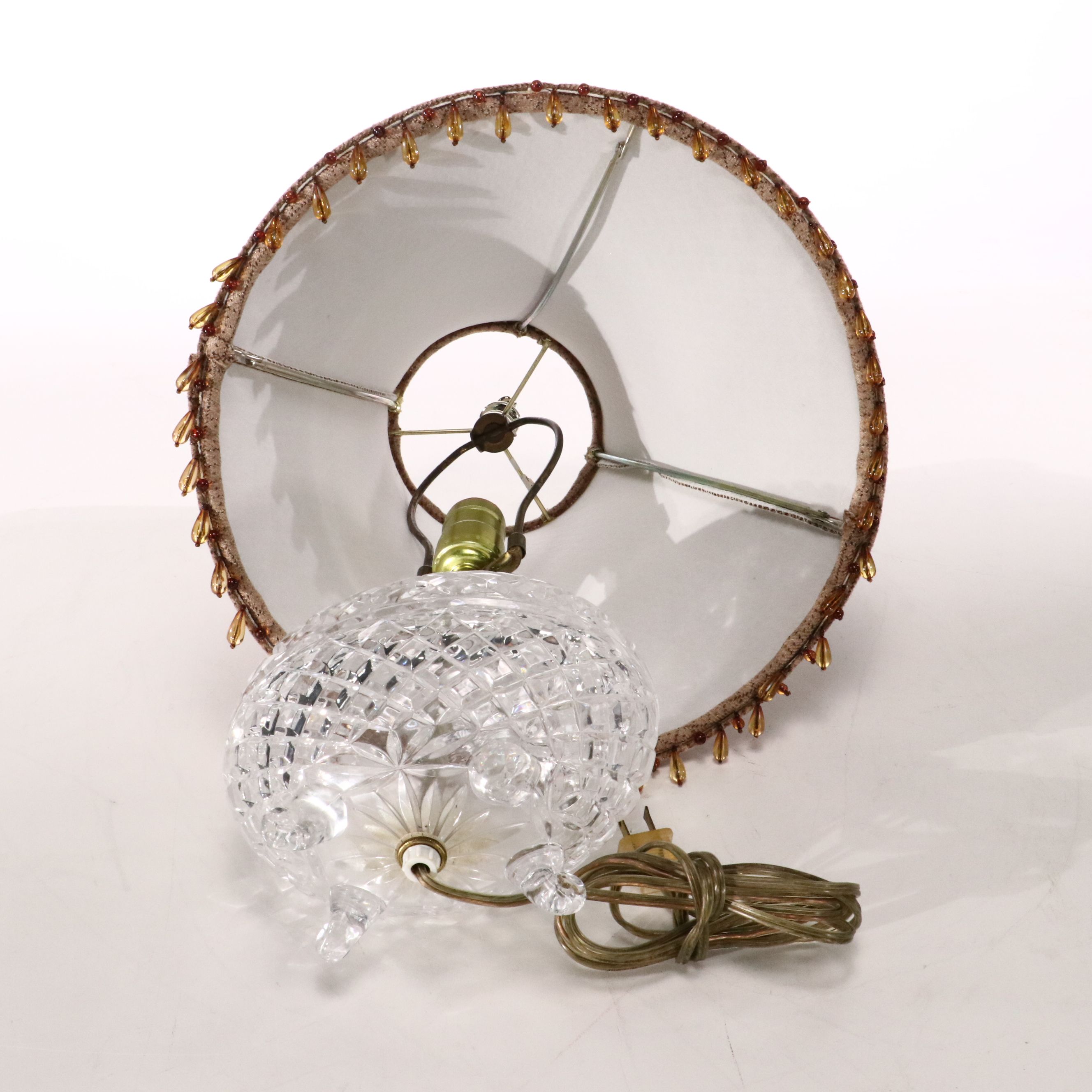 Diamond Quilt Glass Egg Vase with Decorator Shade