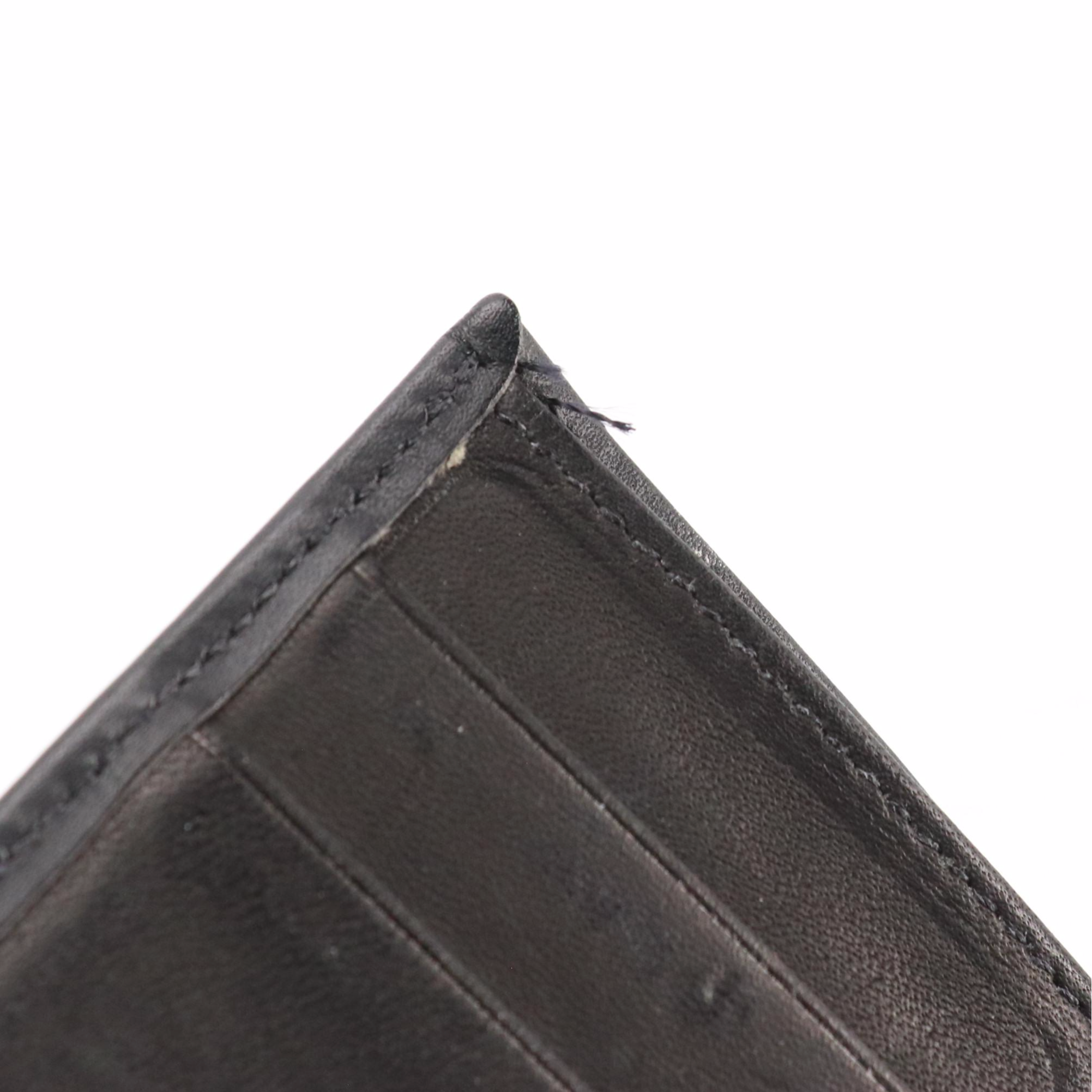 Burberrys Black Leather Trifold Wallet