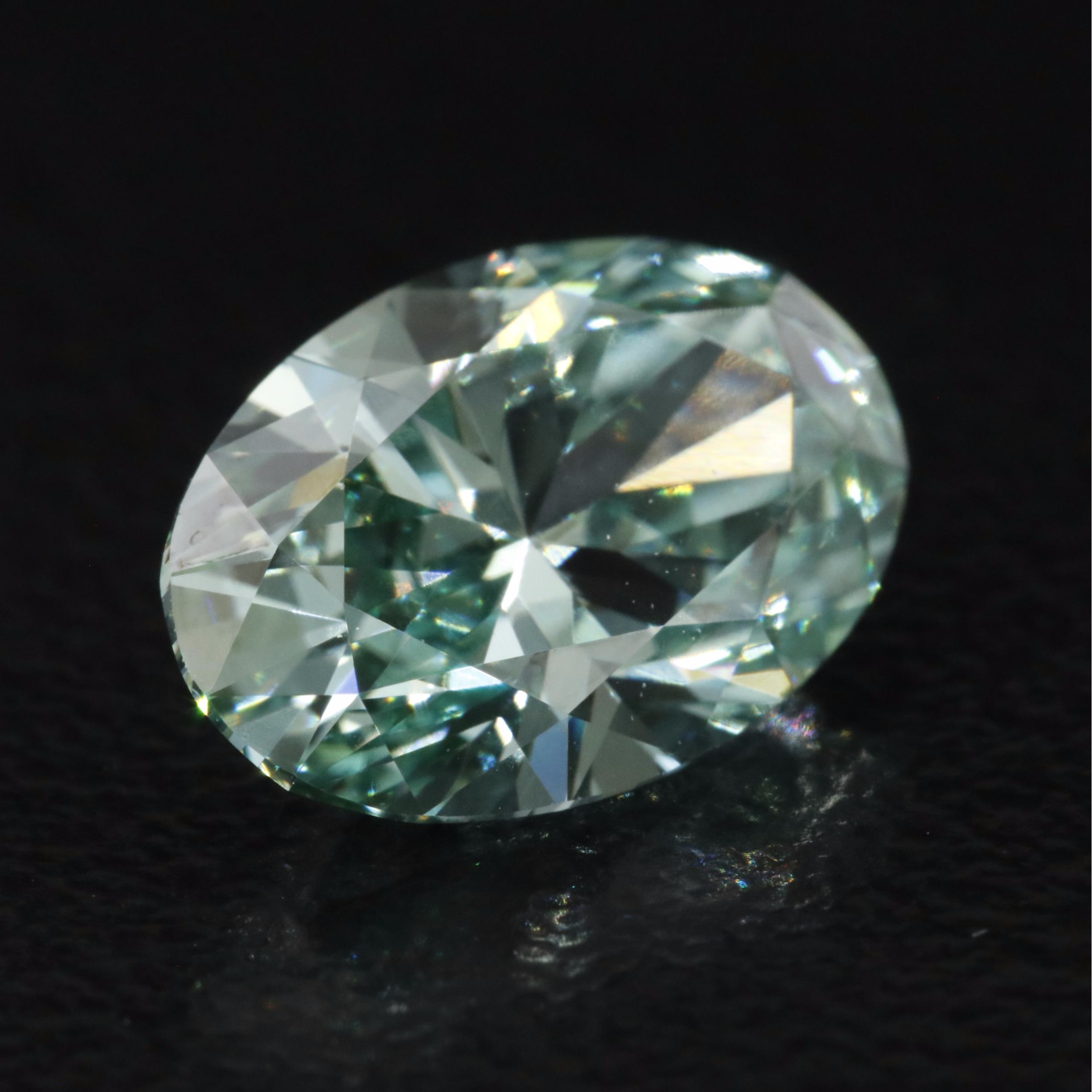 Loose 2.03 CT Fancy Vivid Green Lab Grown Diamond with IGI Report