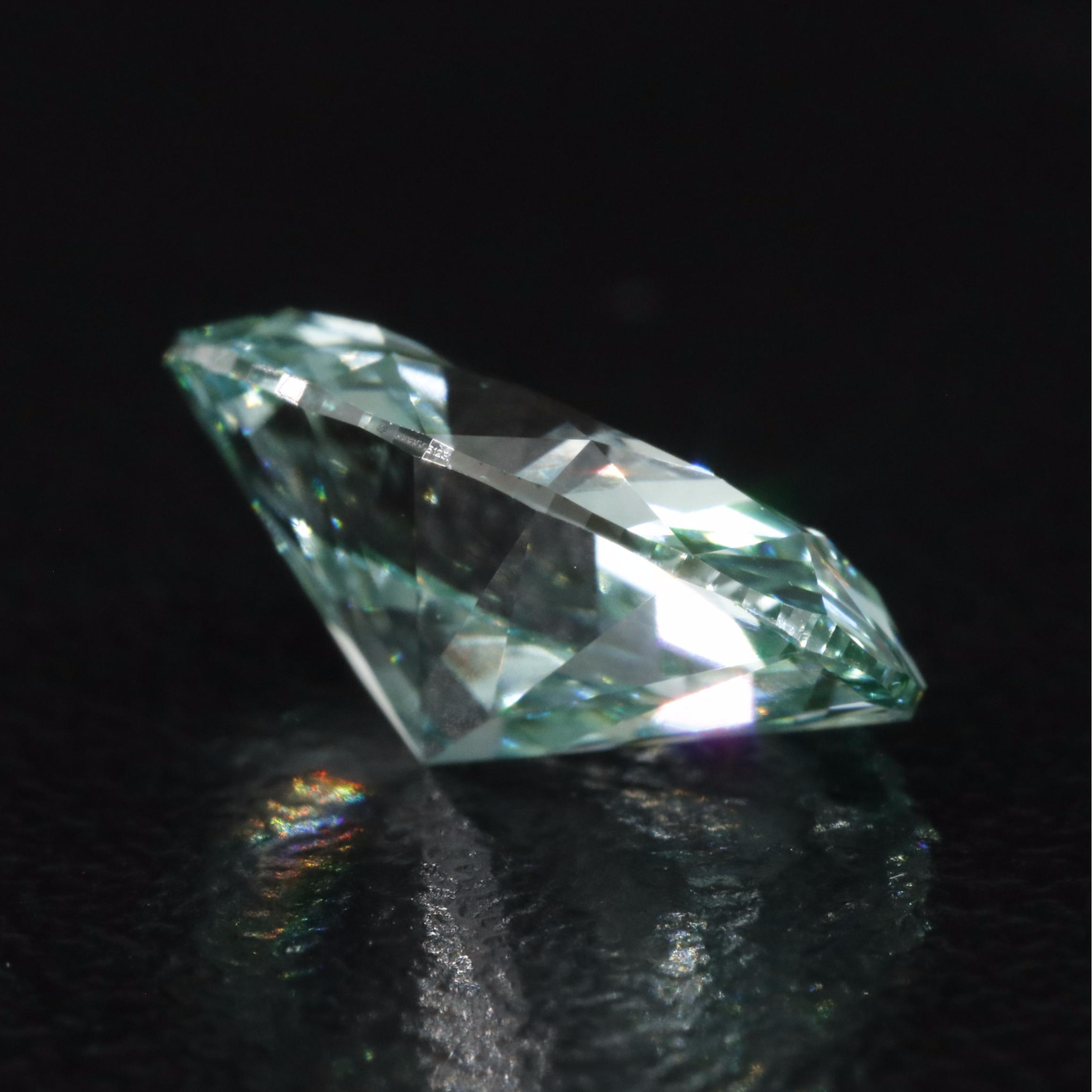 Loose 2.03 CT Fancy Vivid Green Lab Grown Diamond with IGI Report