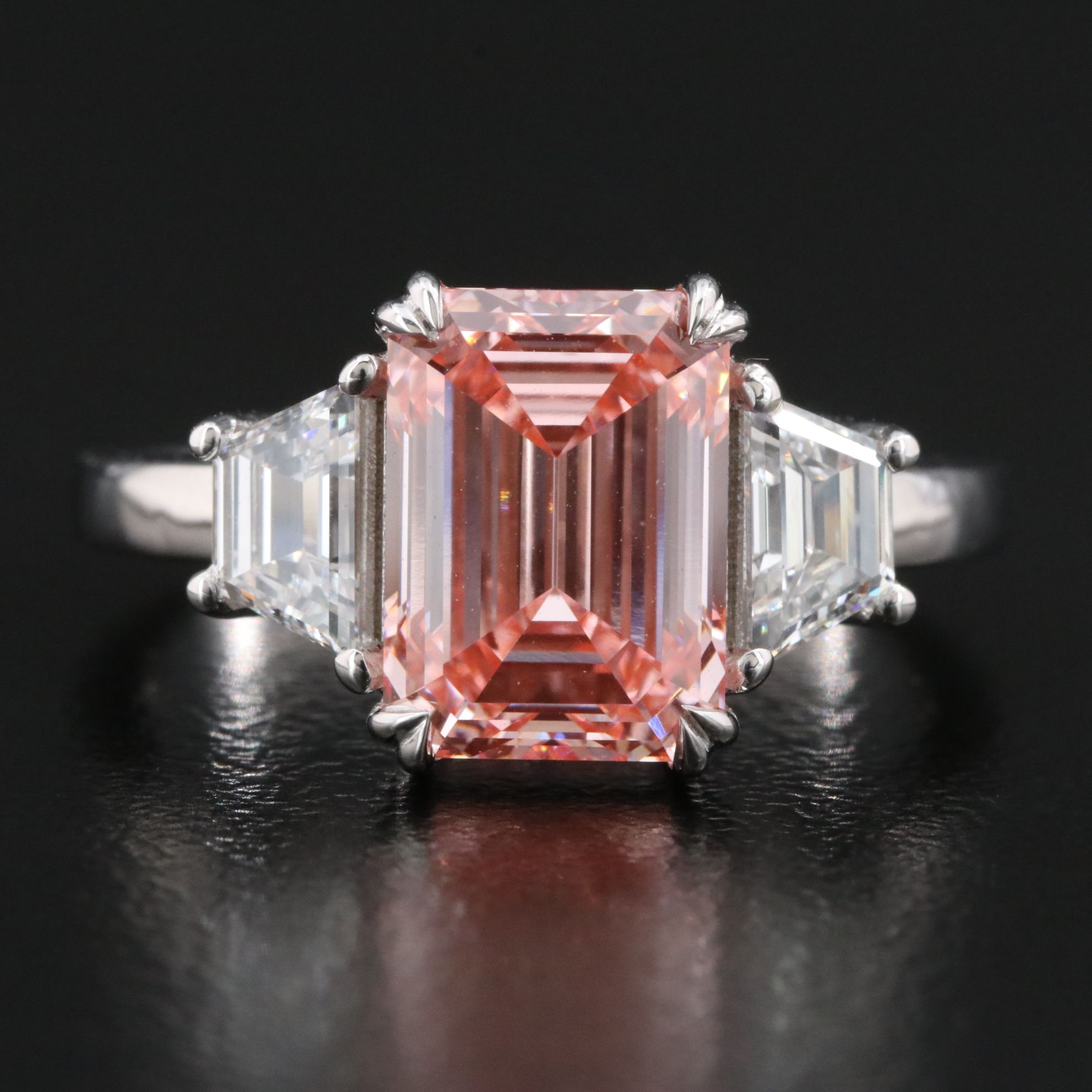 14K 4.00 CTW Lab Grown Diamond Ring with IGI Report and Fancy Vivid Pink
