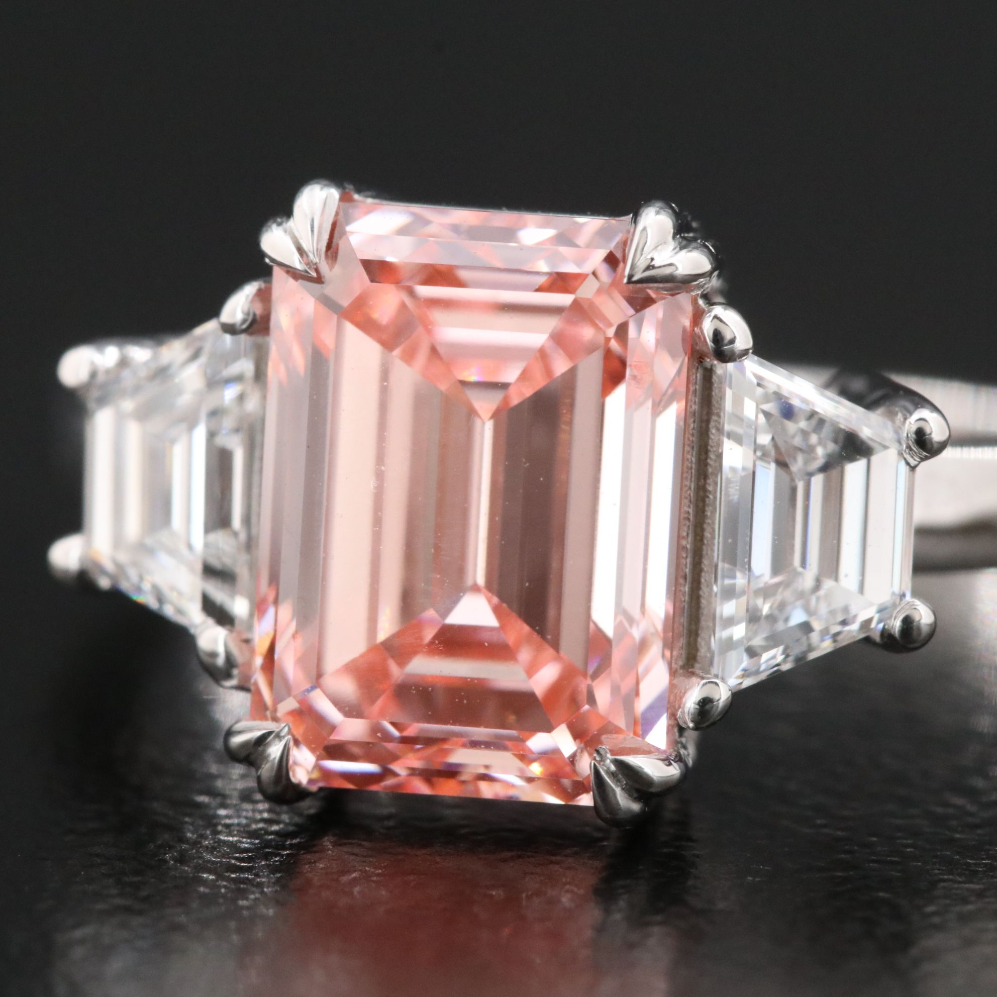 14K 4.00 CTW Lab Grown Diamond Ring with IGI Report and Fancy Vivid Pink