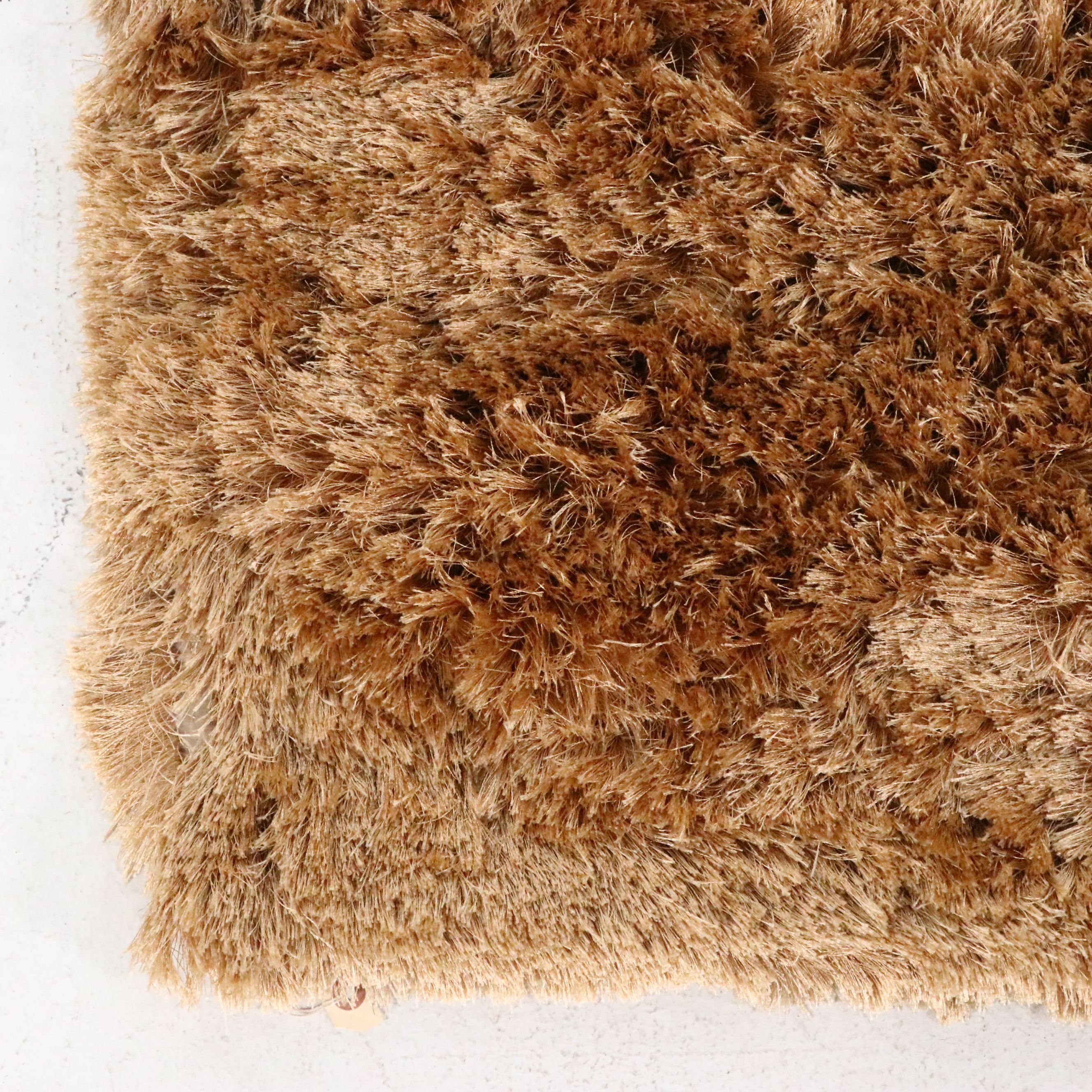 5'4 x 7'7 Hand-Tufted The Rug Market America "Sensual" Shag Area Rug