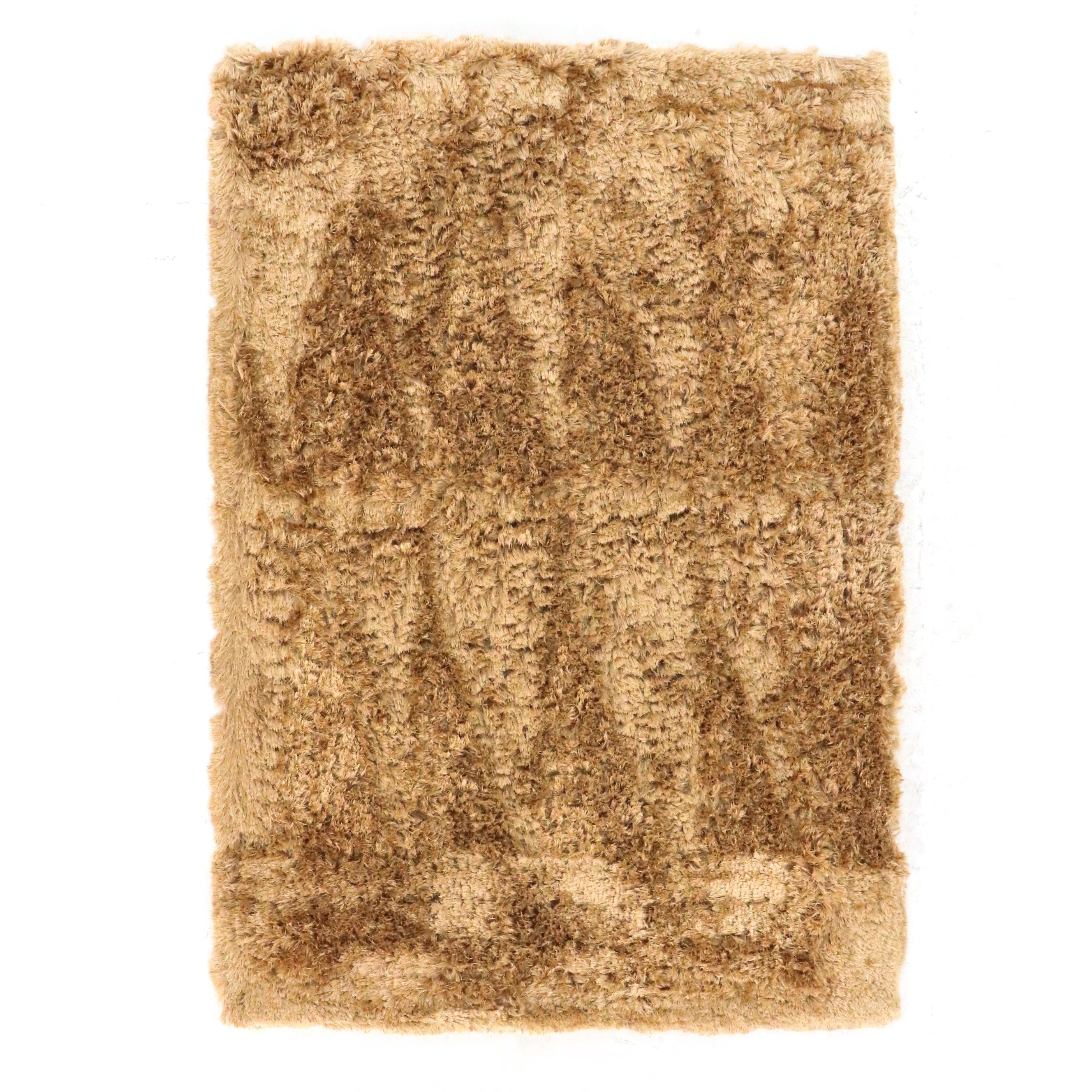 5'4 x 7'7 Hand-Tufted The Rug Market America "Sensual" Shag Area Rug