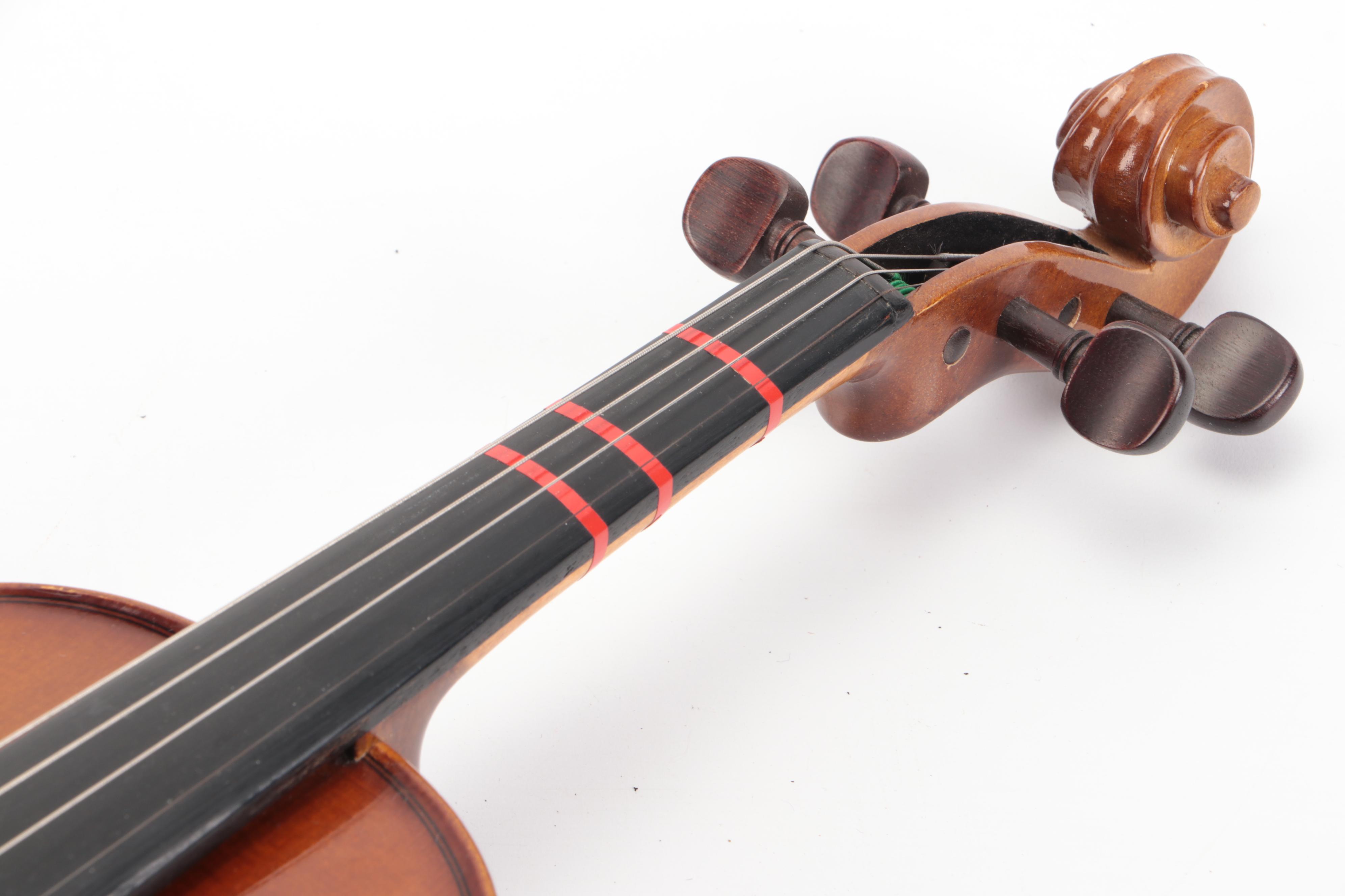 Stentor Music Co. Student Violin with Bow and Travel Case