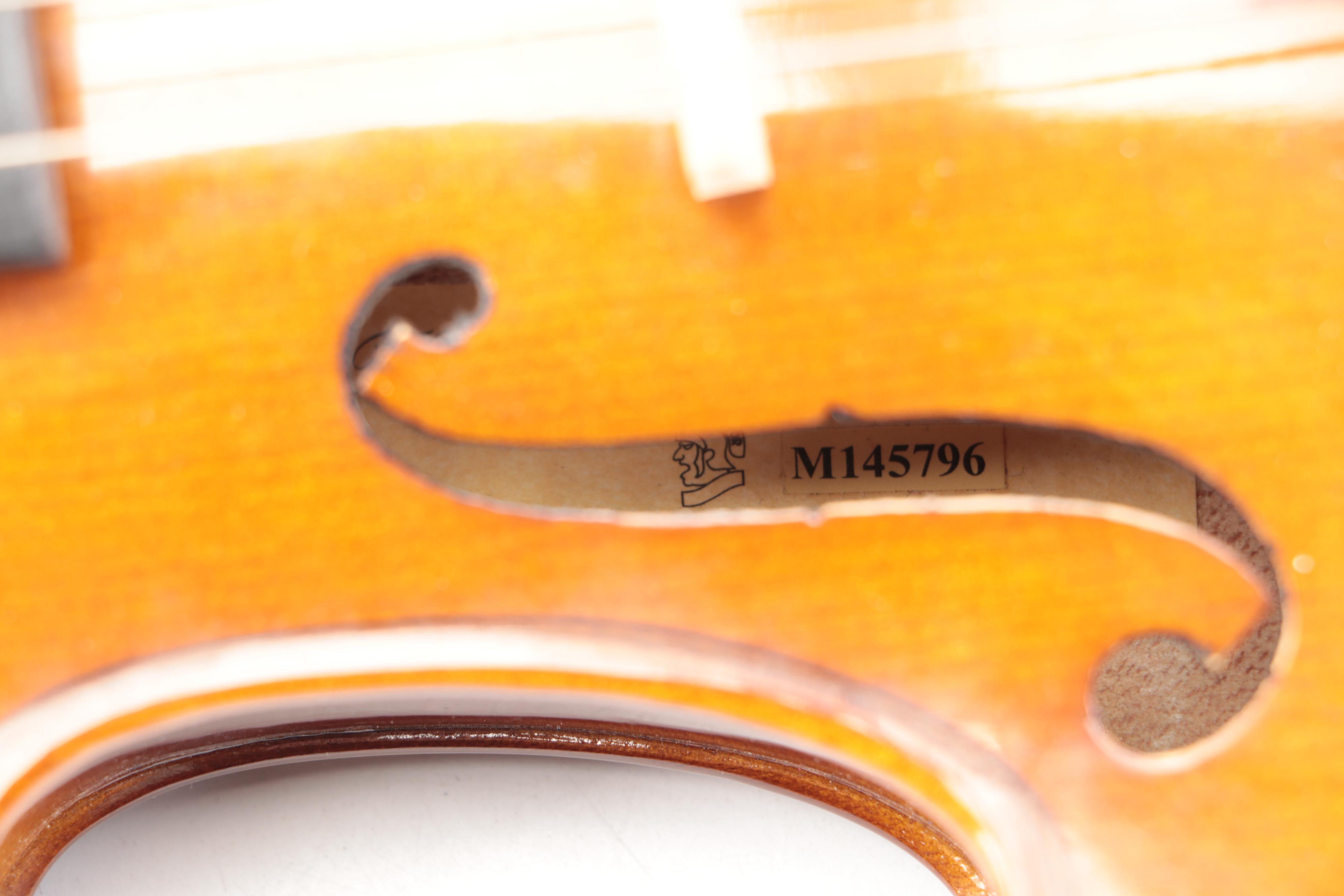 Stentor Music Co. Student Violin with Bow and Travel Case