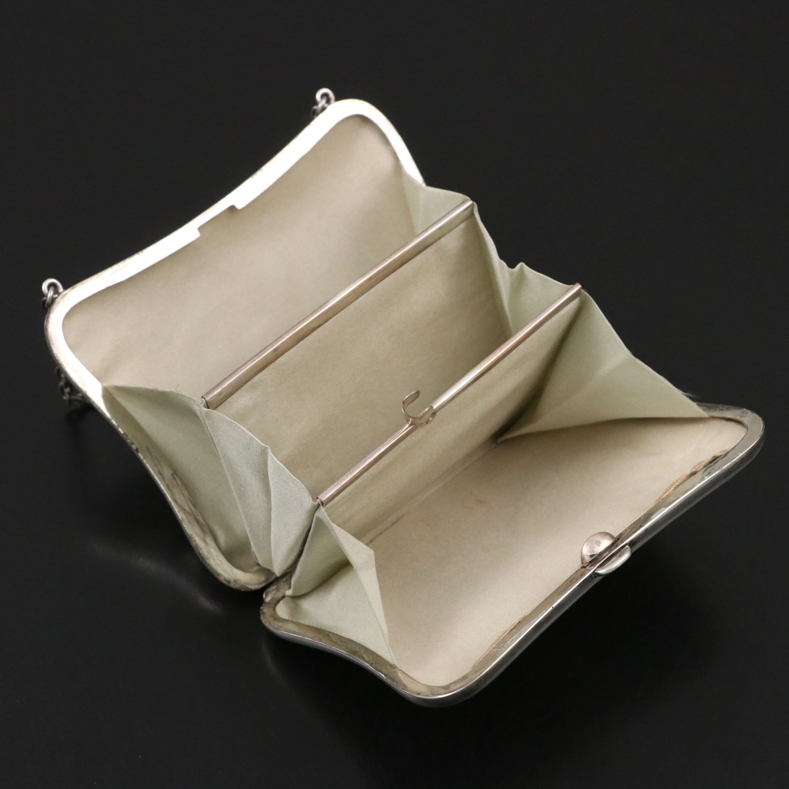 800 Sterling Silver Repoussé Chain Wallet, Early to Mid-20th Century