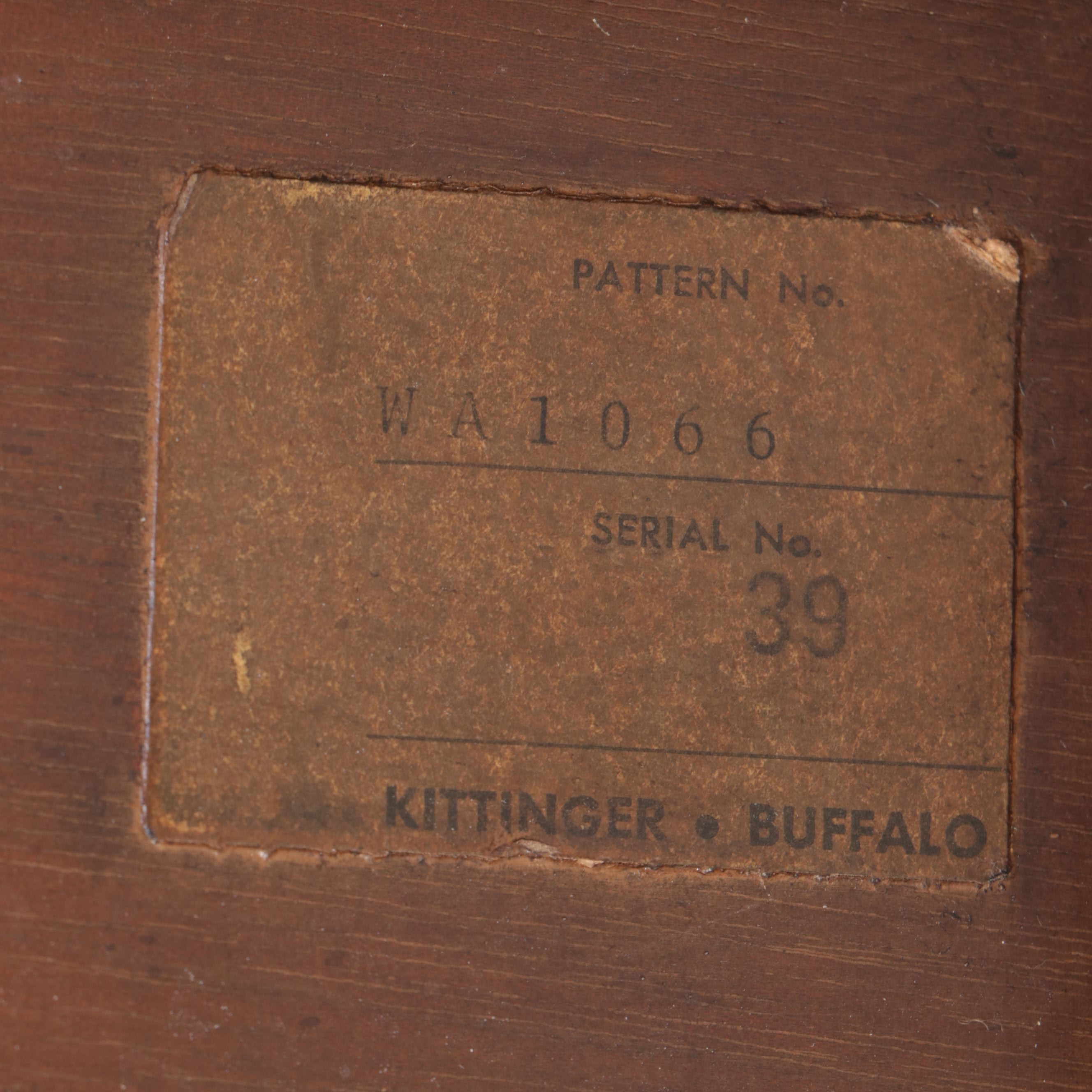 Kittinger "Williamsburg Adaptations" Mahogany Finish Center Table