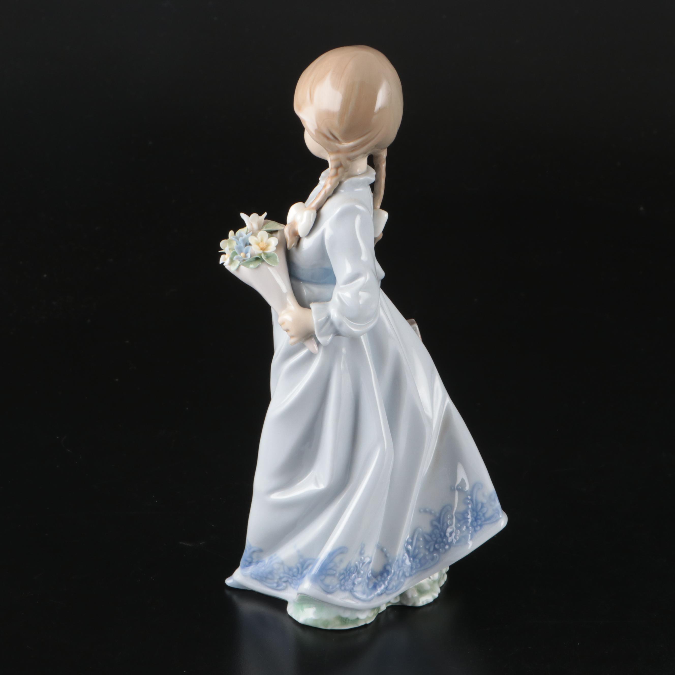 Lladró Swan and Cygnets Porcelain Figure with Other Figurines