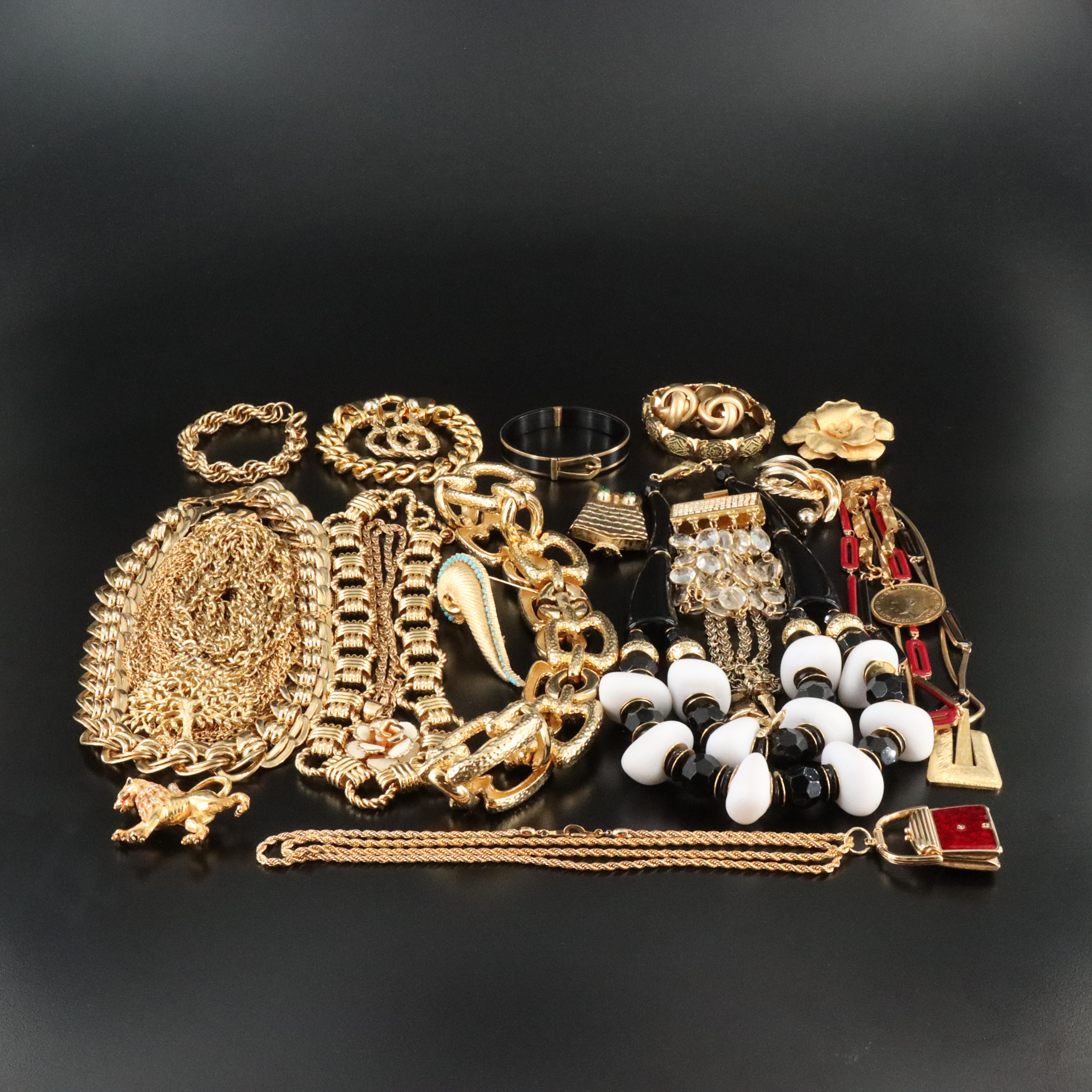 Roxanne Assoulin, Trifari and Florenza Featured in 1970s Jewelry Collection