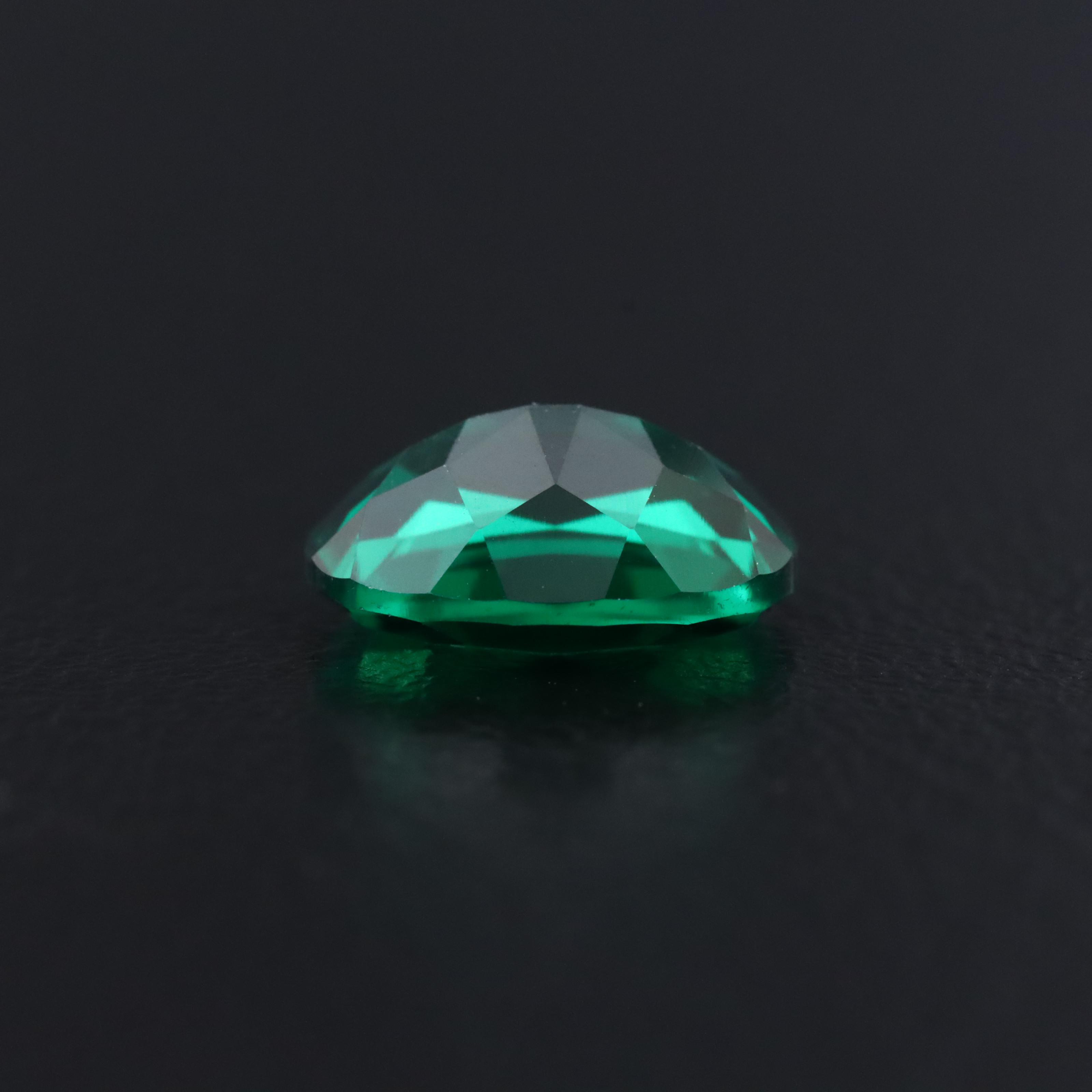 Loose 1.60 CT Lab Grown Emerald