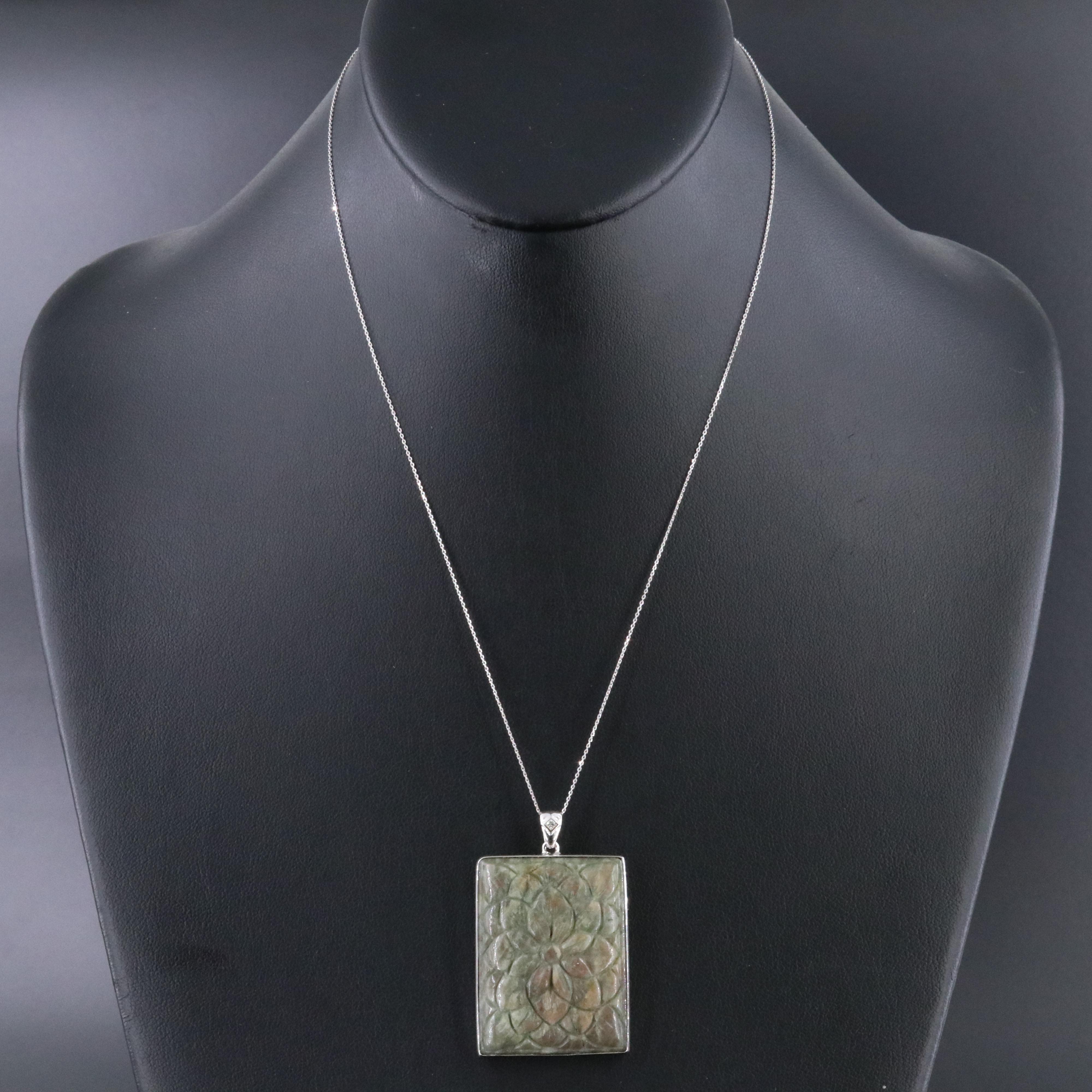 14K Carved Beryl Pendant Necklace