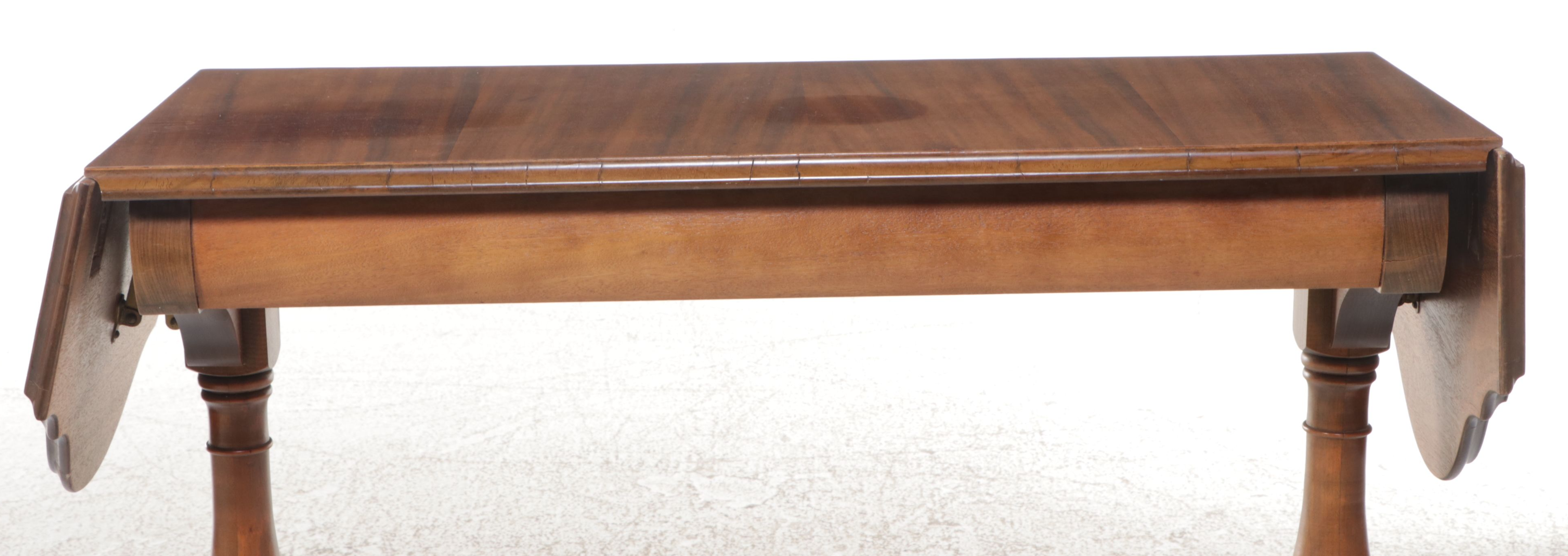 Henshaw's Furniture Mahogany Drop-Leaf Hall Table