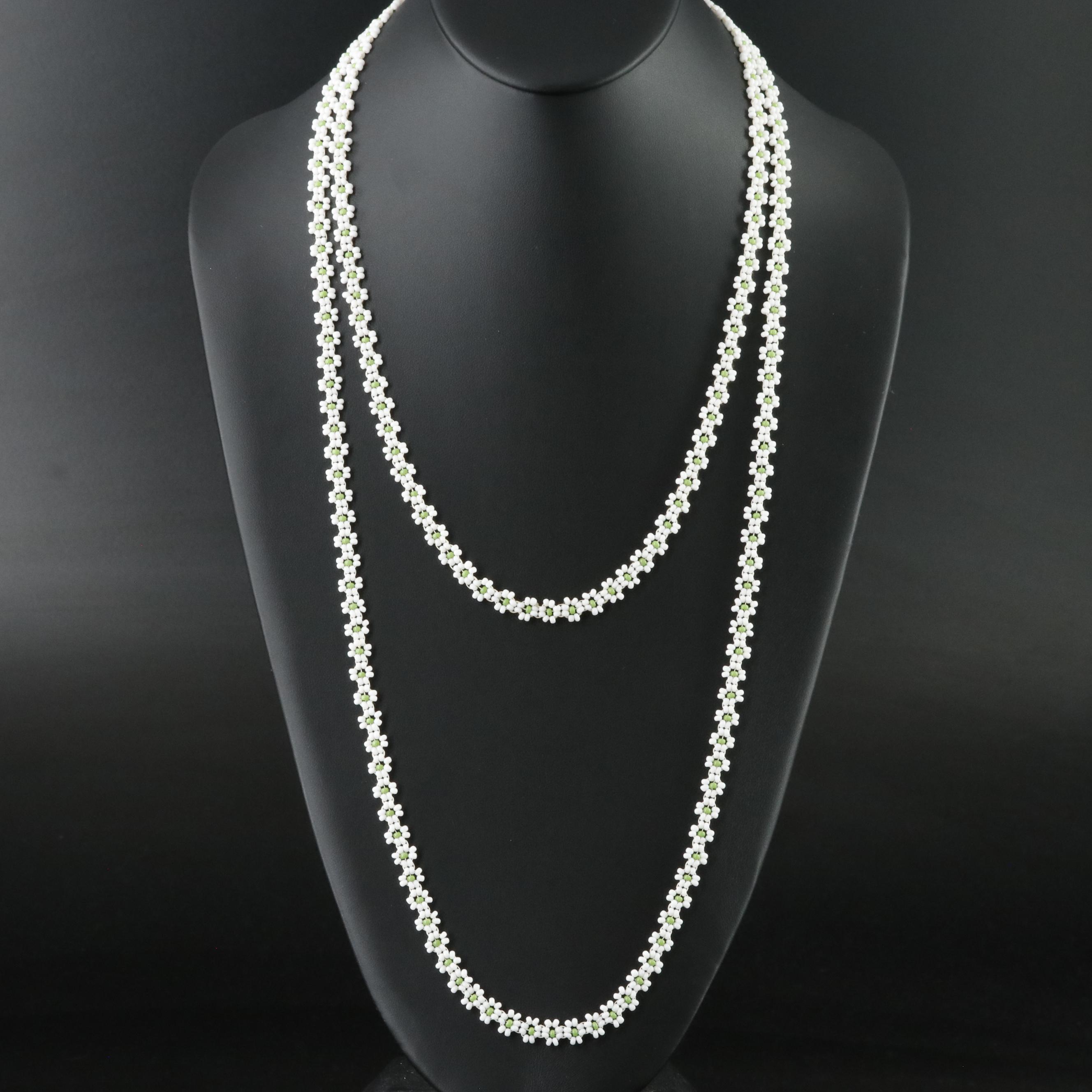 Vintage Glass Seed Bead Floral Necklace