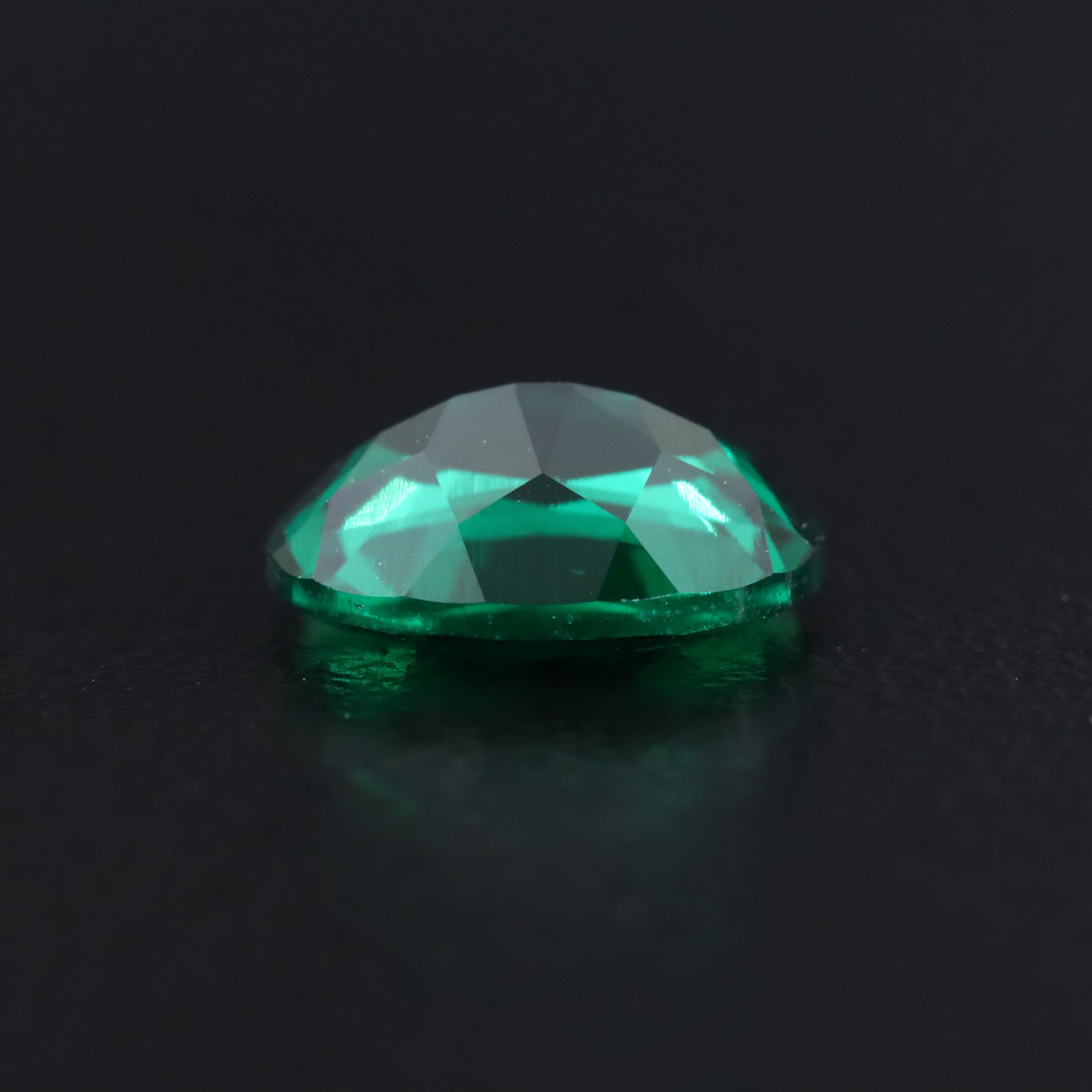 Loose 1.54 CT Lab Grown Emerald