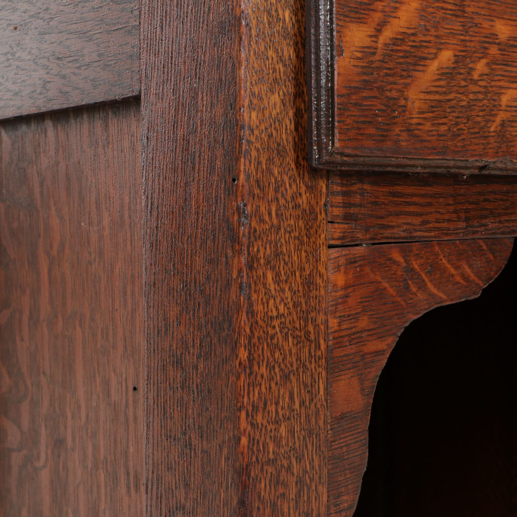 Quarter Sawn Oak Desk, Early 20th Century